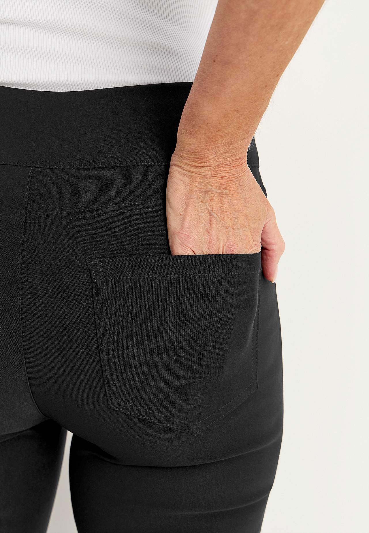 Bukse i bengalin med smale ben