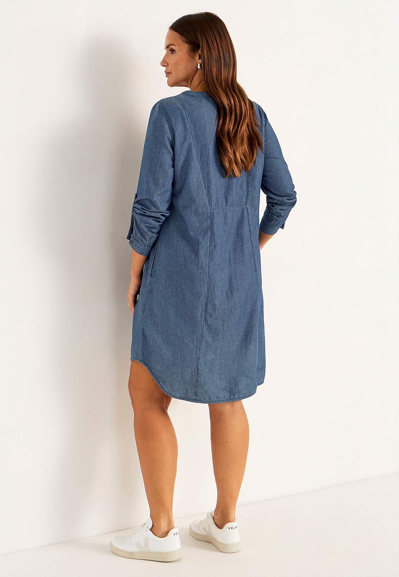 Romslig denimkjole