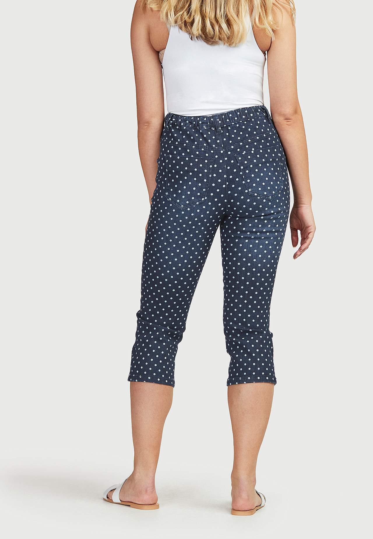 Komfortabel caprijeggings med prikket