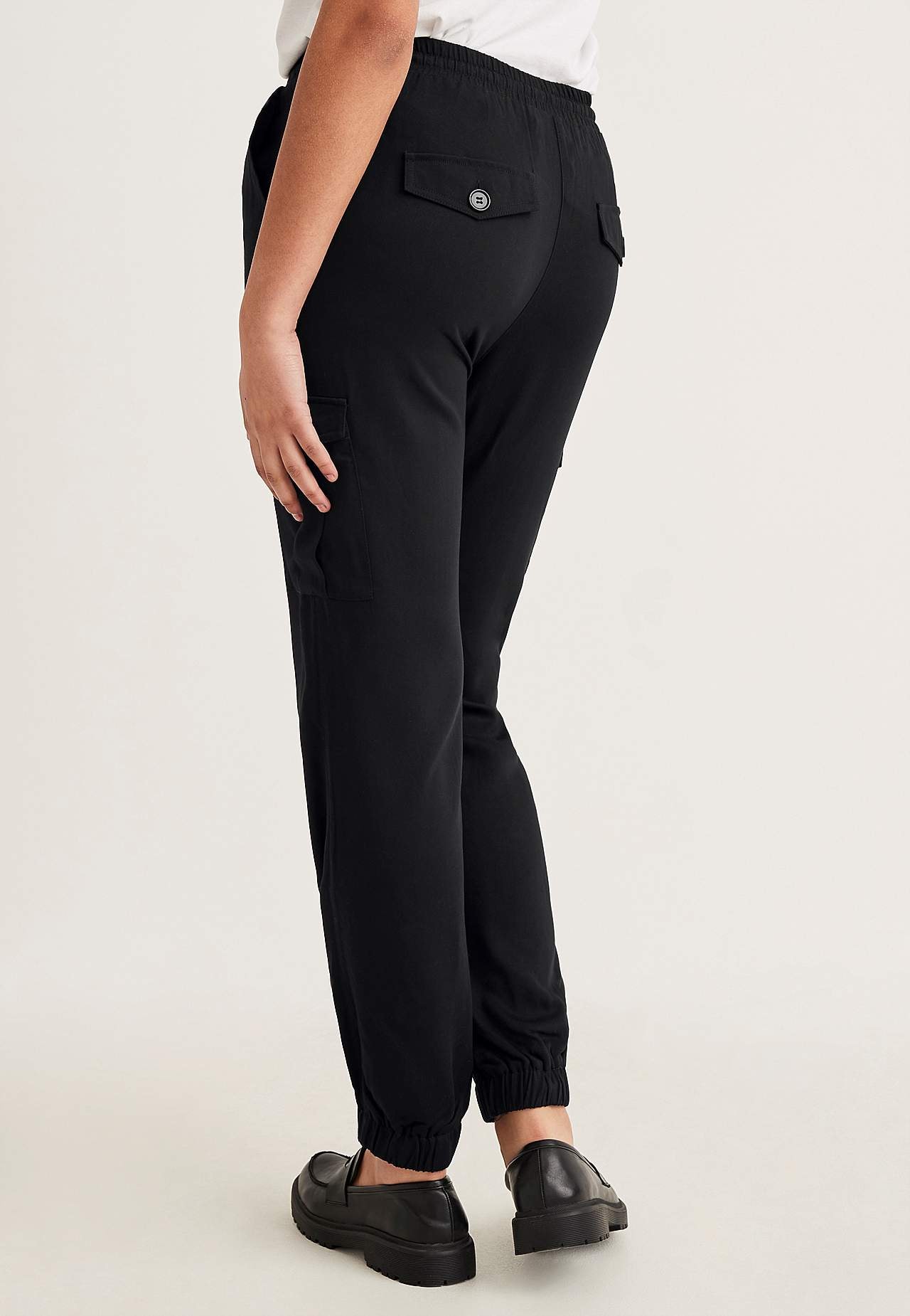 Uformelle cargobukser i viskose