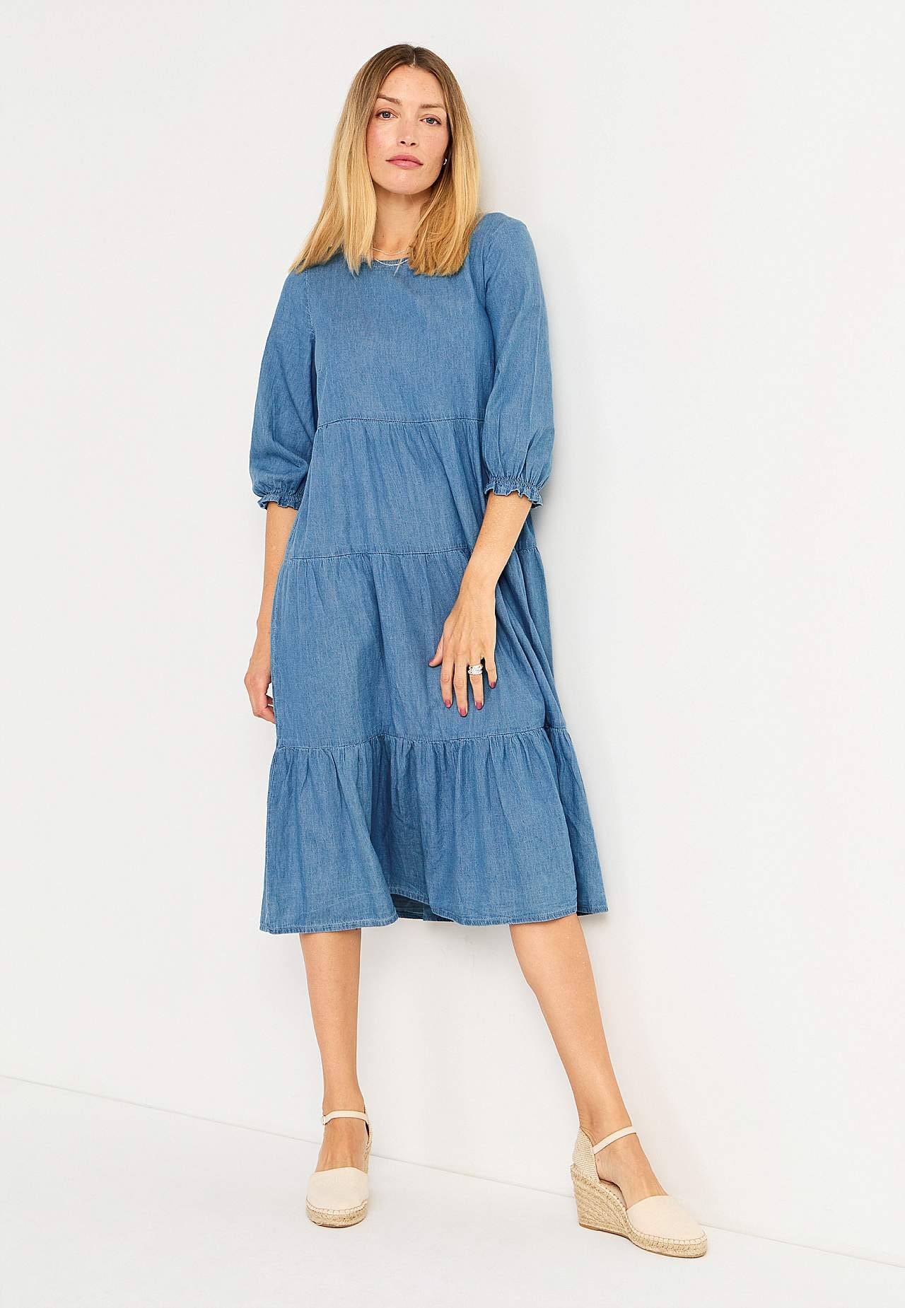 Denimkjole med volanger