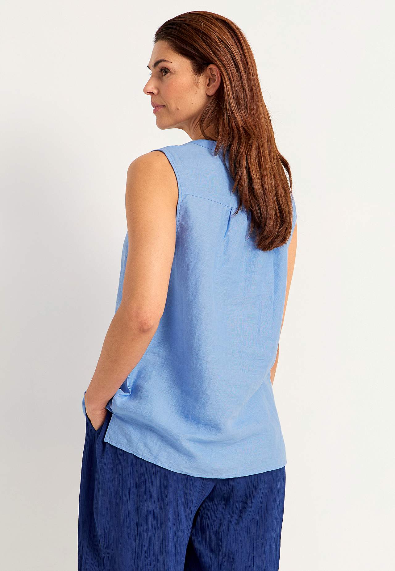 Linbluse Premium med ermeløs design