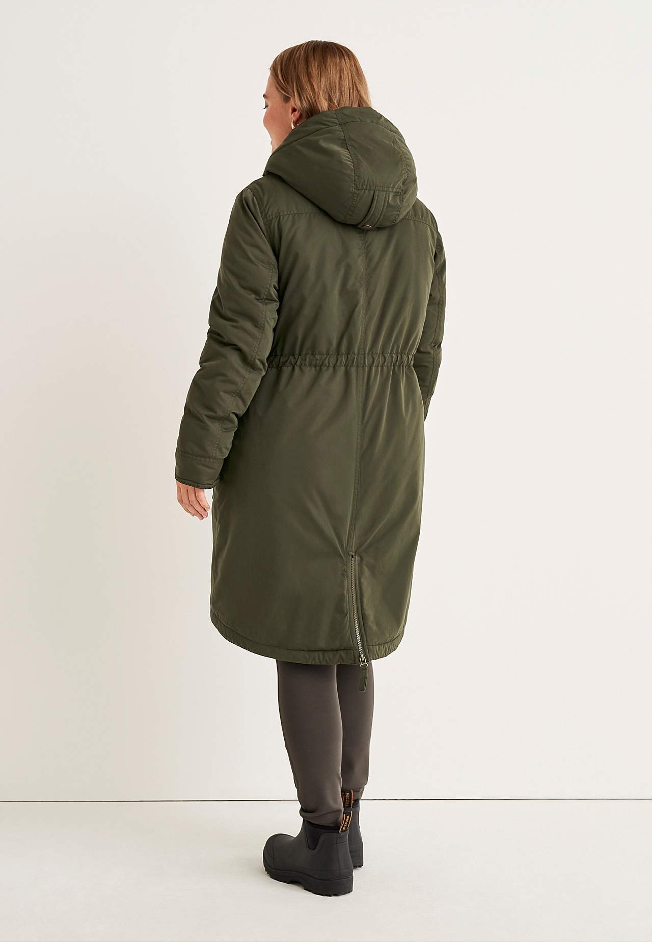 Parkas med fôret med lo hette