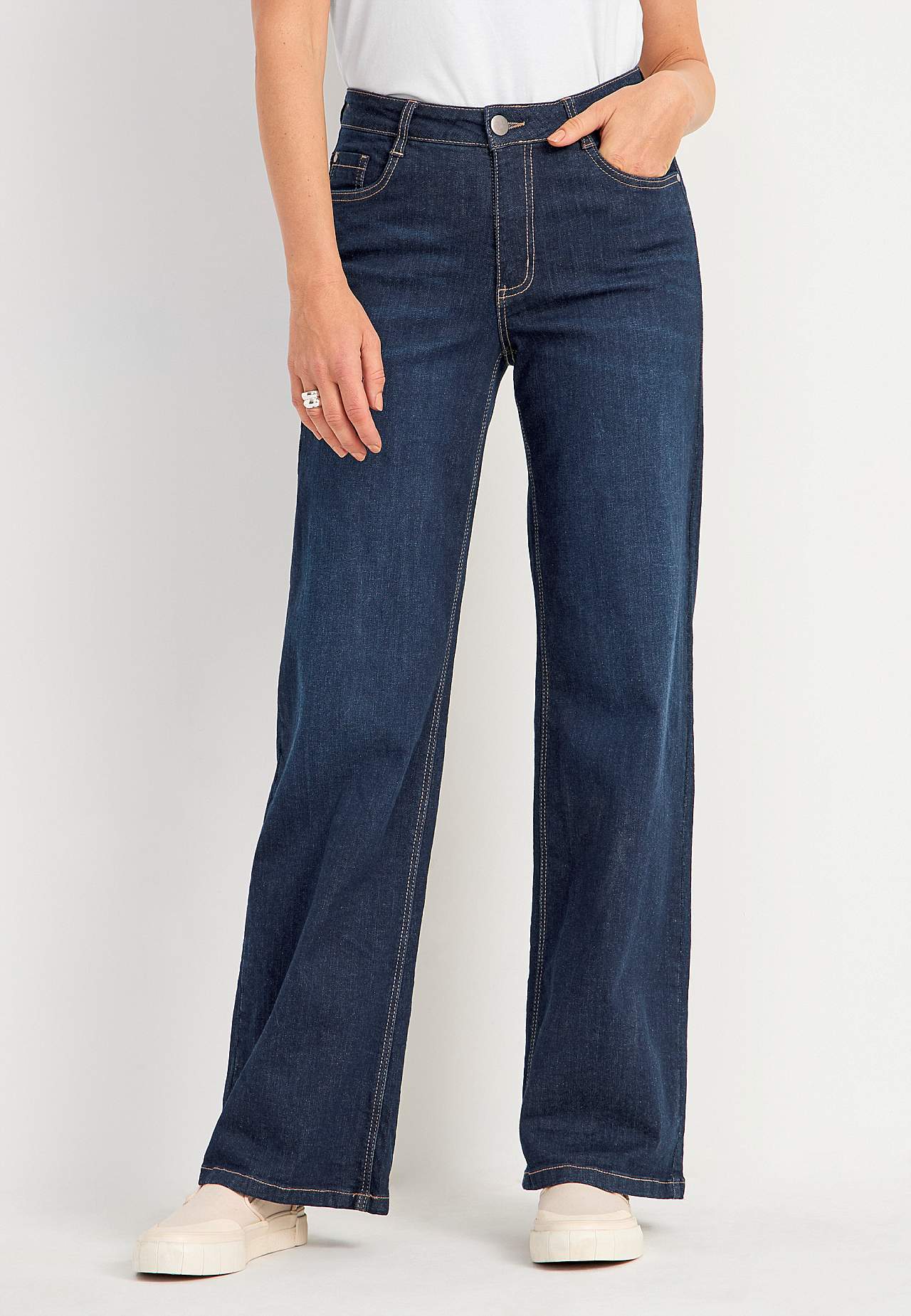 Vide jeans med høy midje