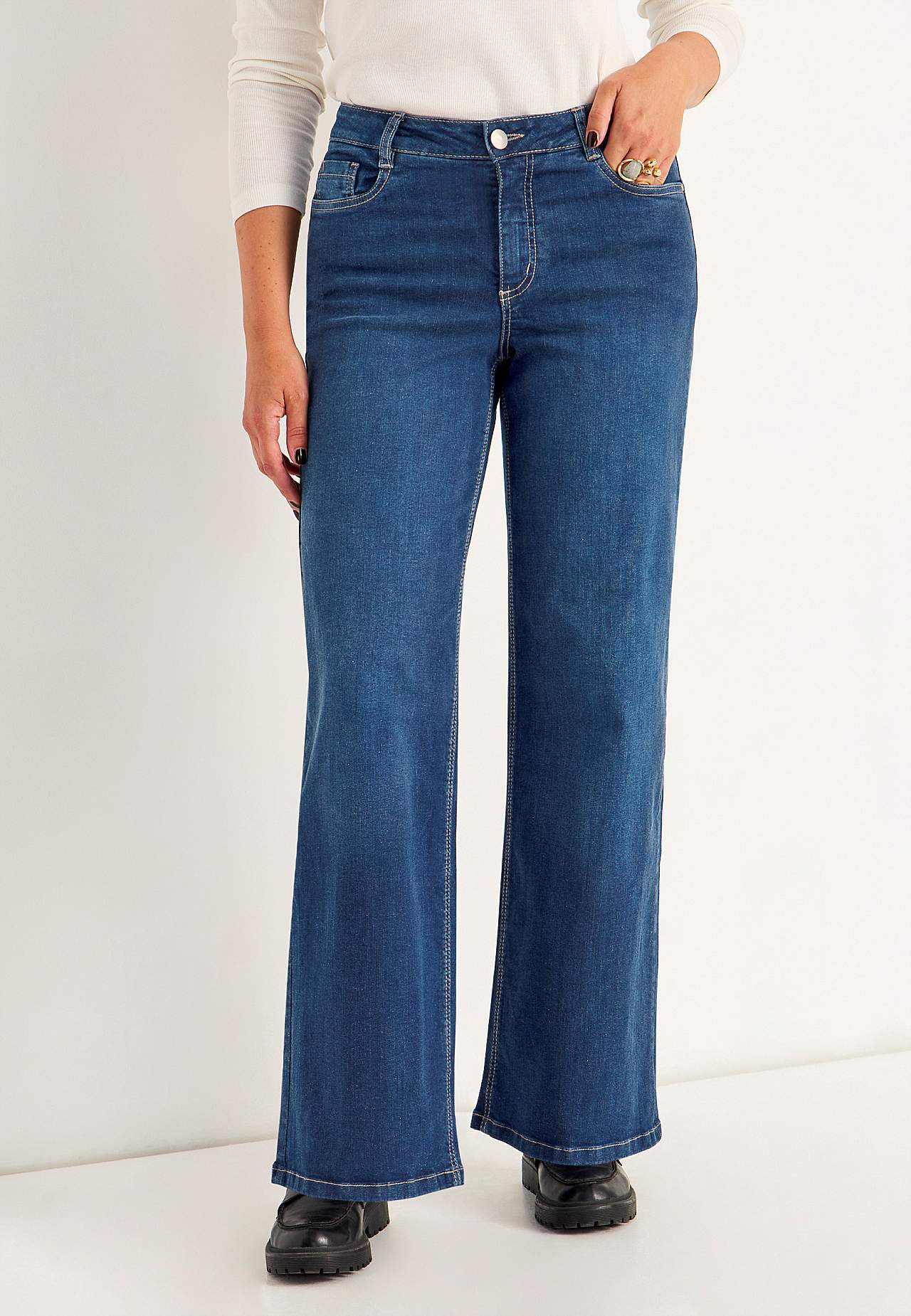 Vide jeans med høy midje Renata
