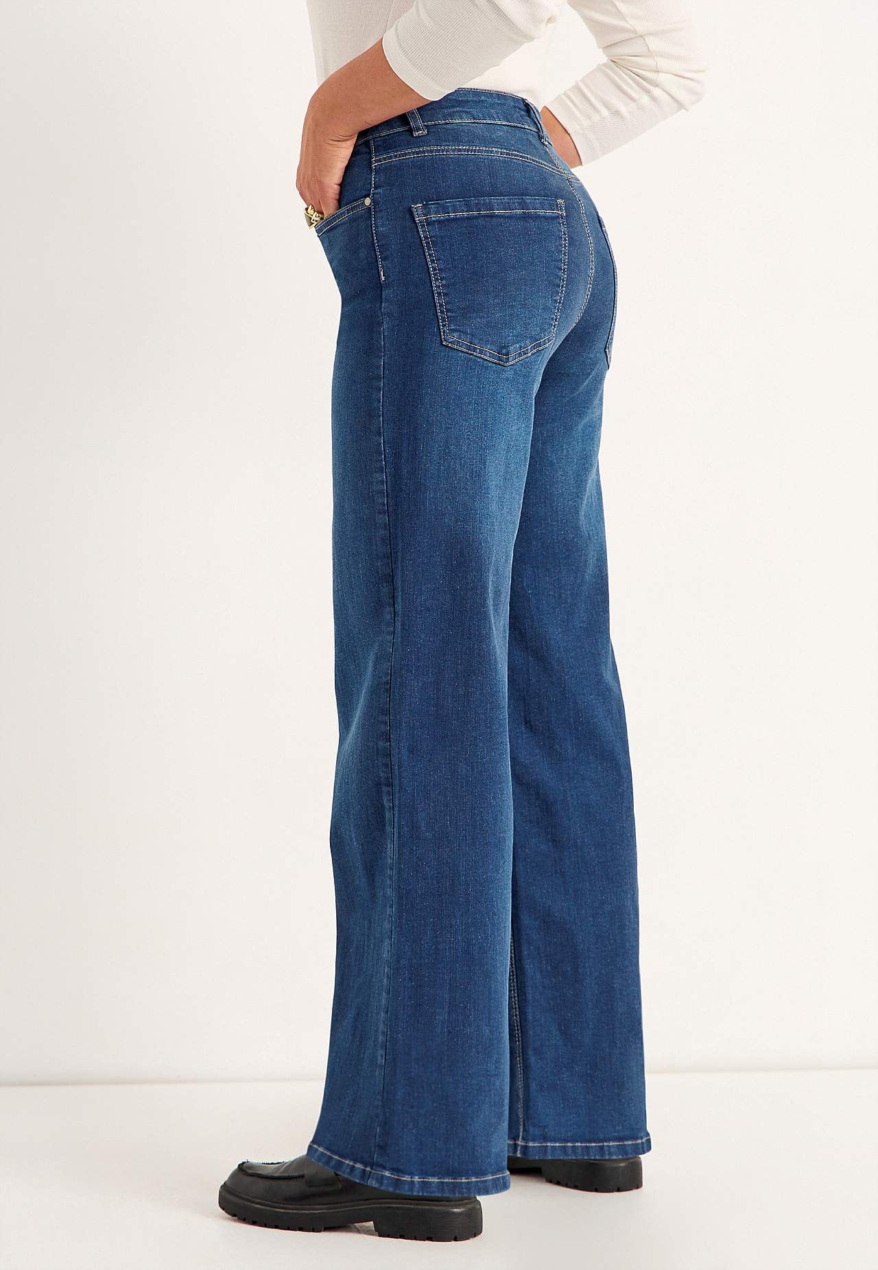 Vide jeans med høy midje Renata