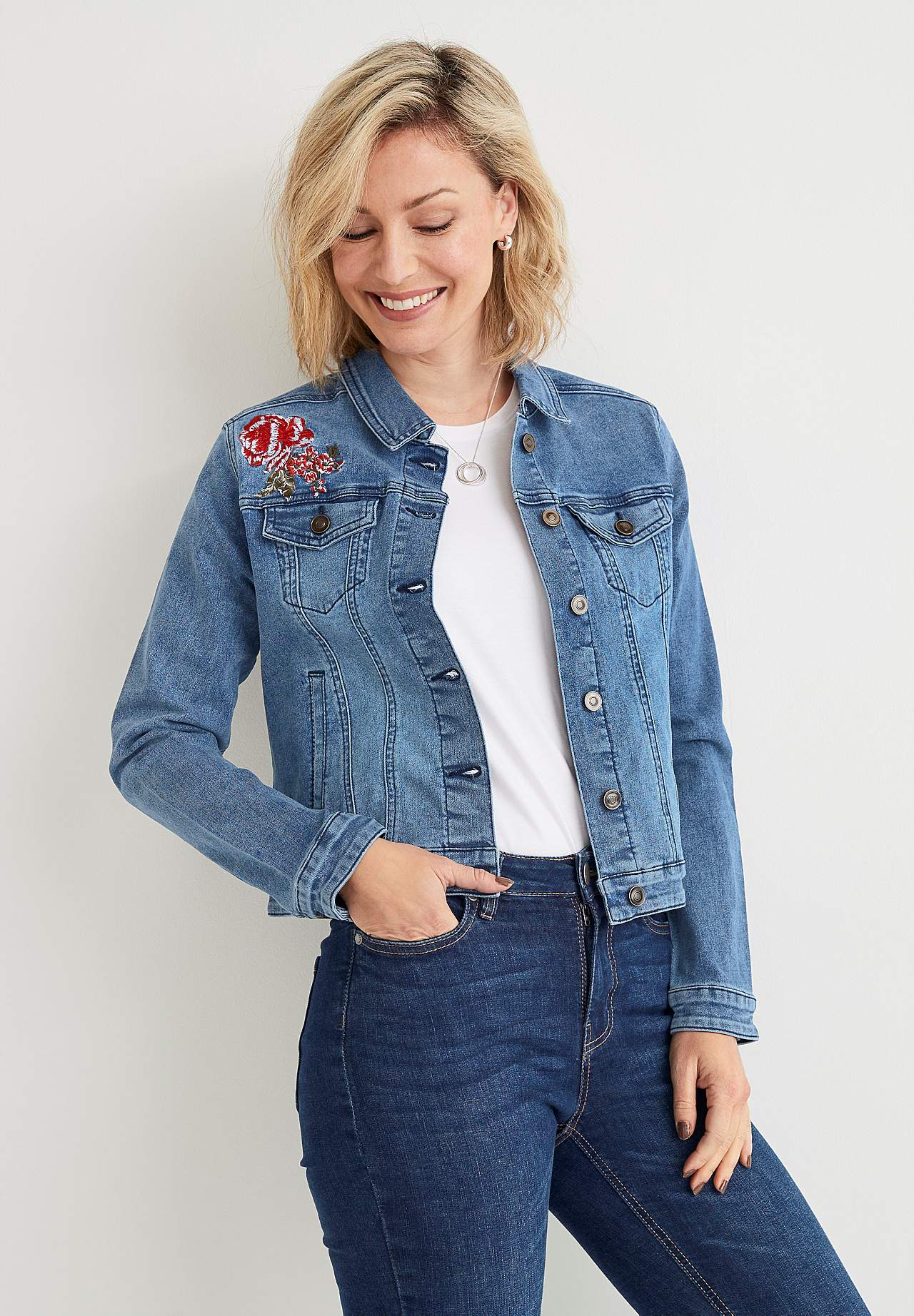 Denimjakke med broderier