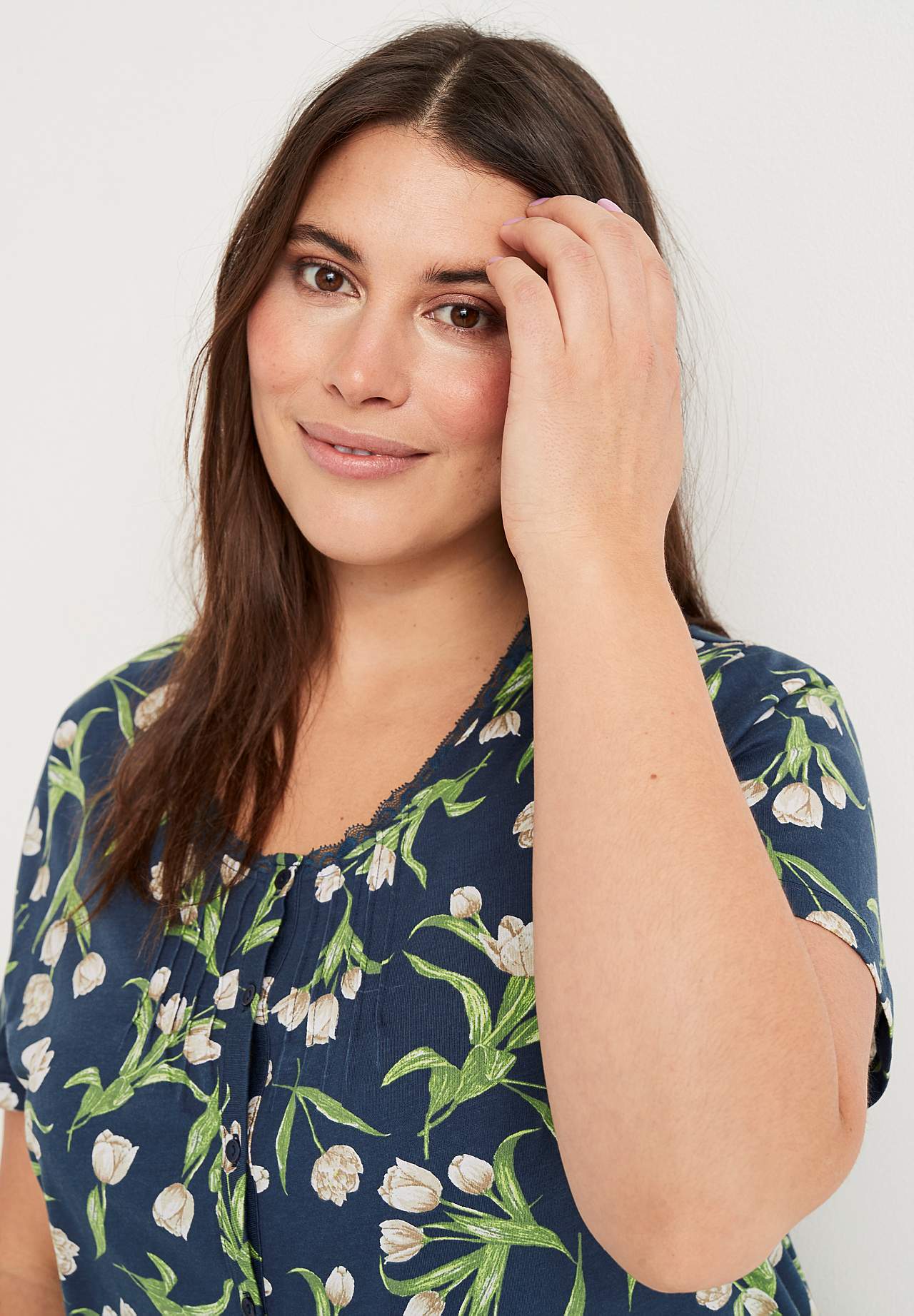 Blomstret nattkjole Hulda