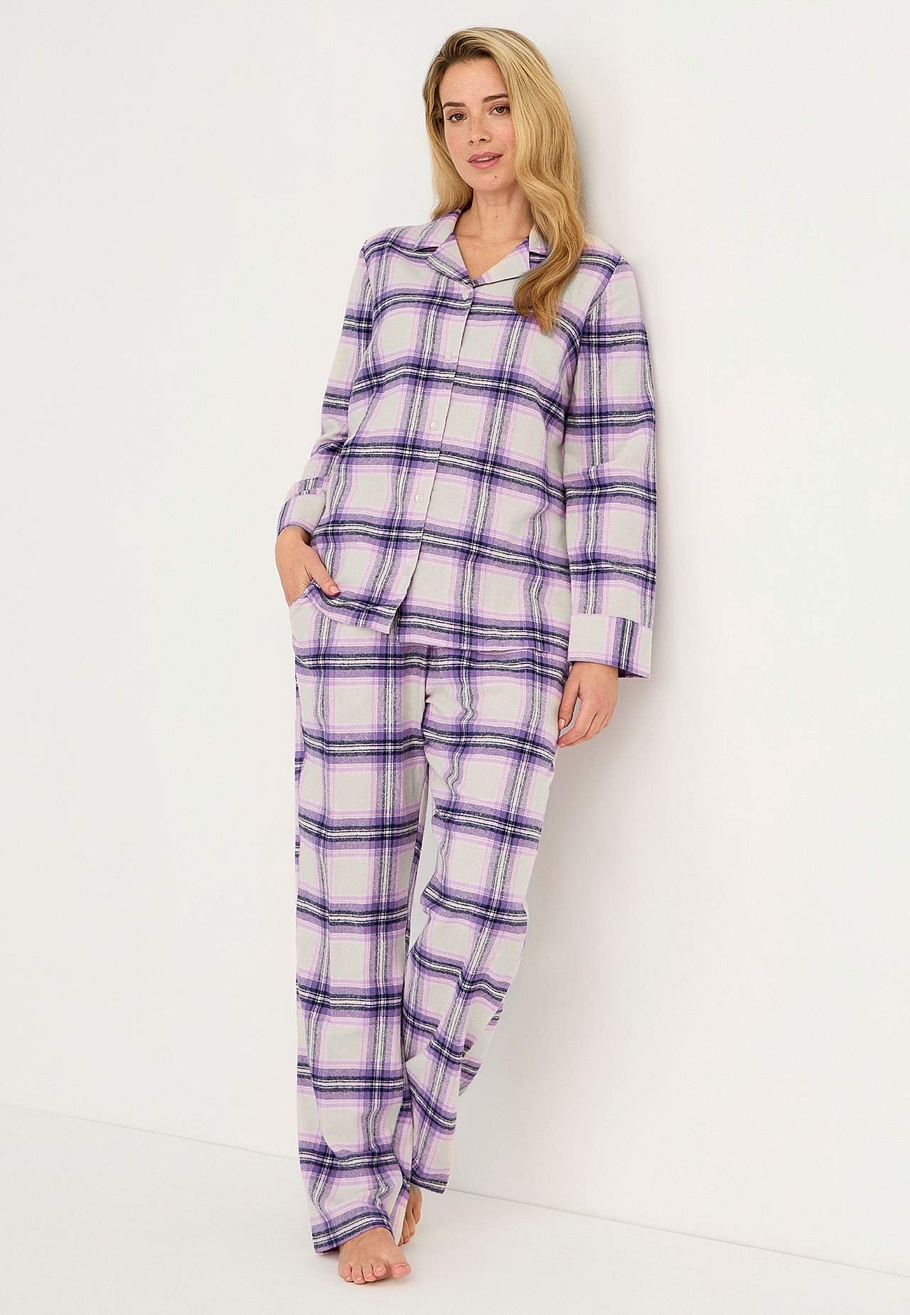 Rutete pyjamas i flanell