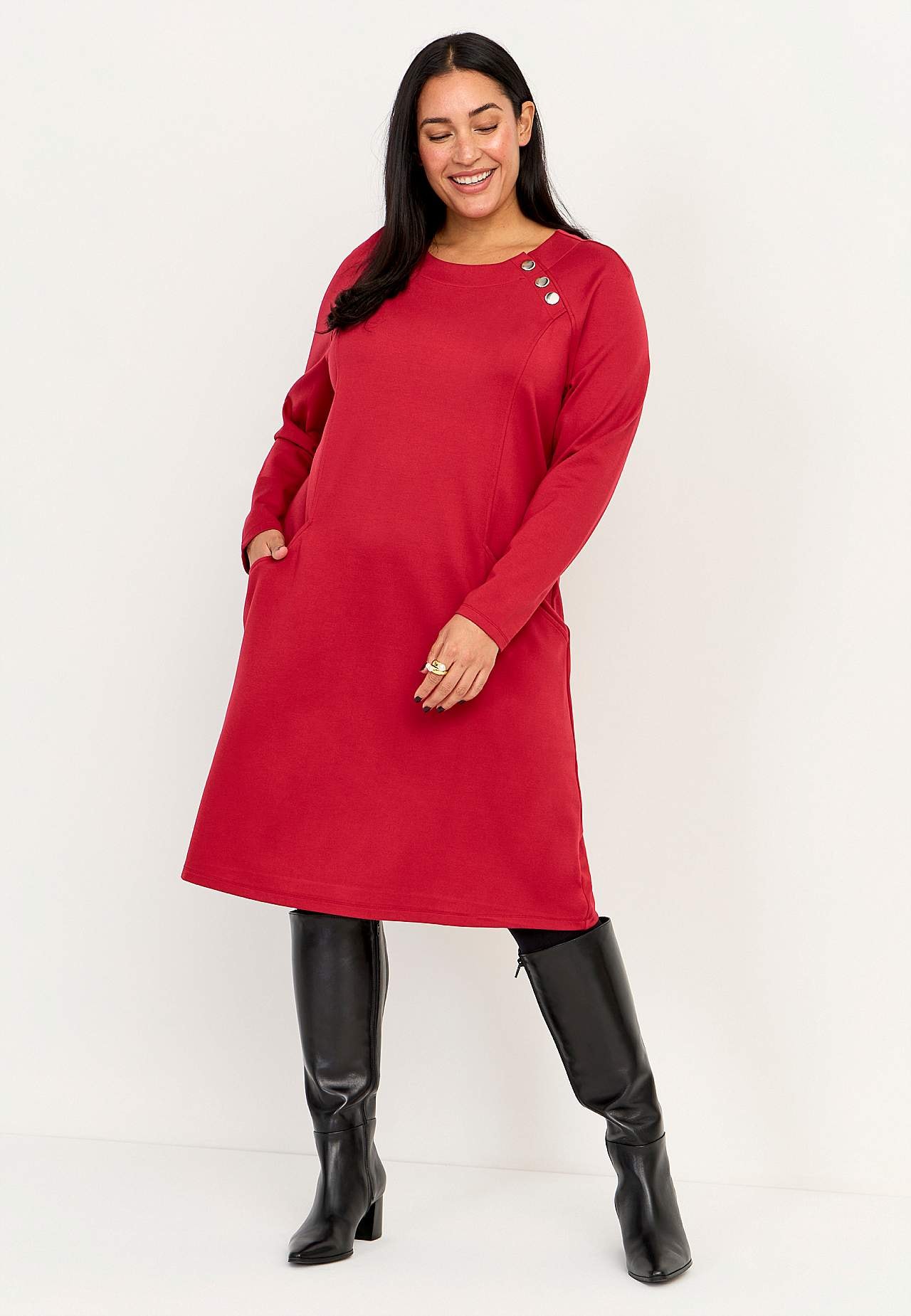 Jersey-kjole med knappdekor Sandra