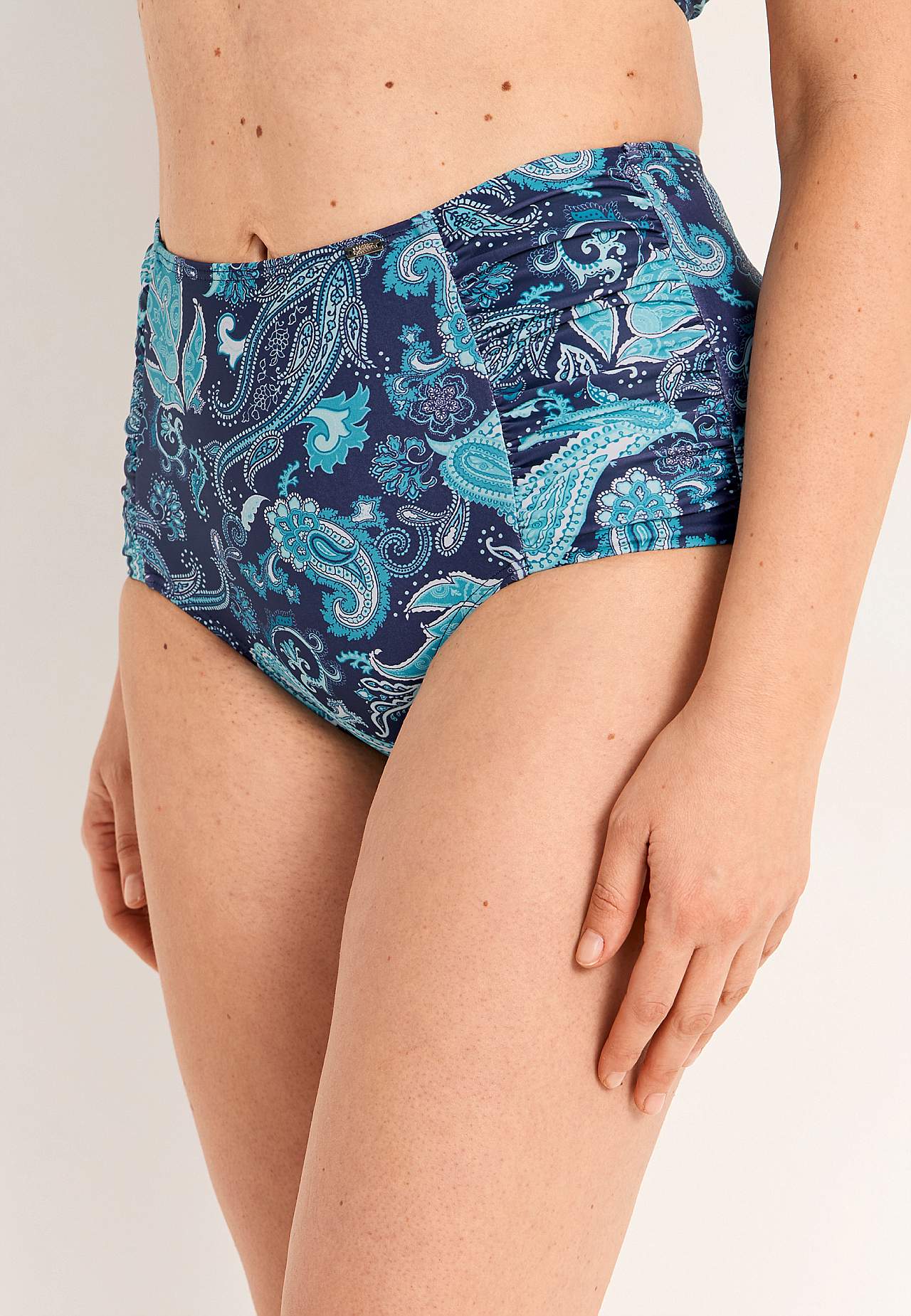 Bikiniunderdel med høy midje