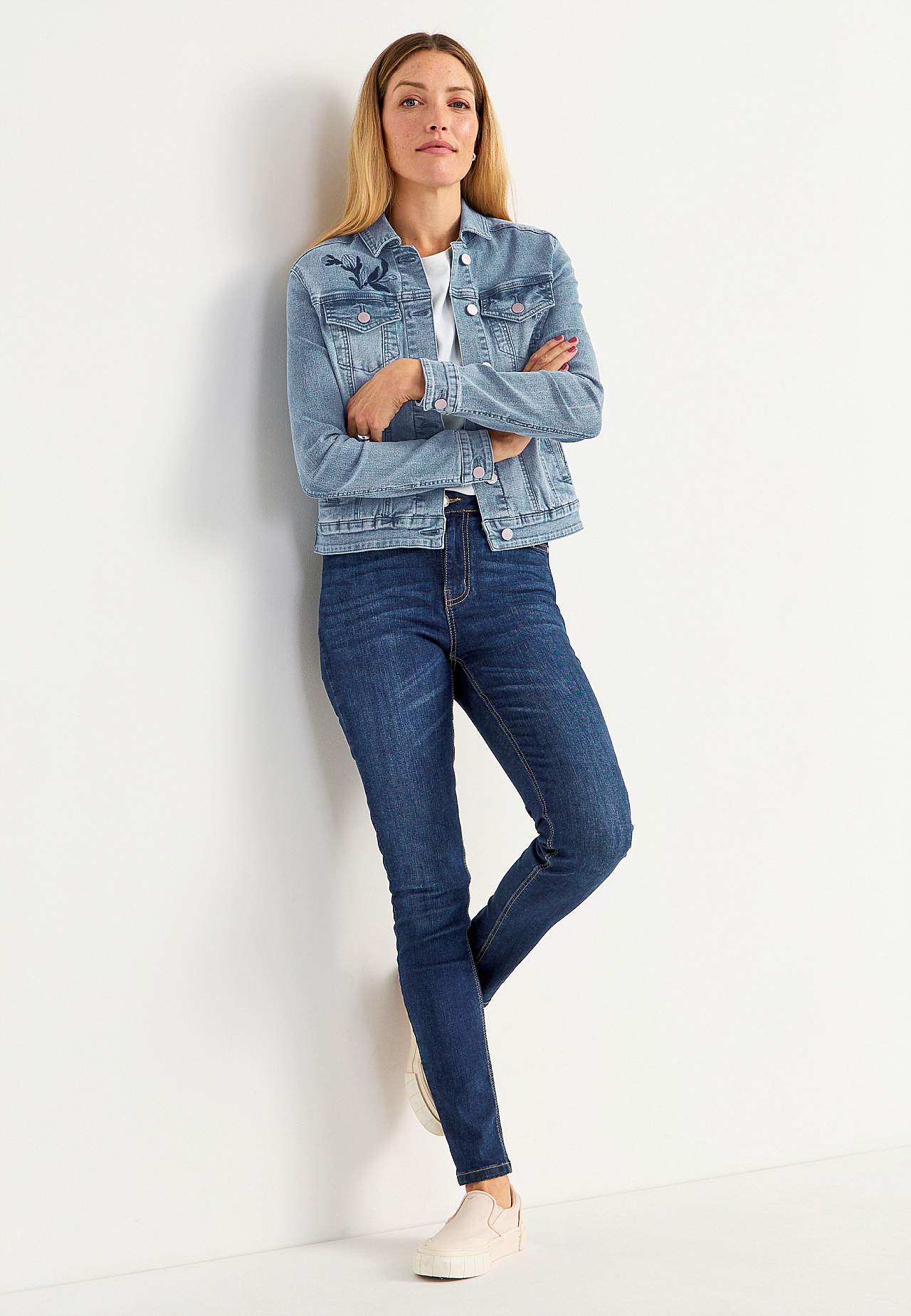 Denimjakke med broderier Emmy