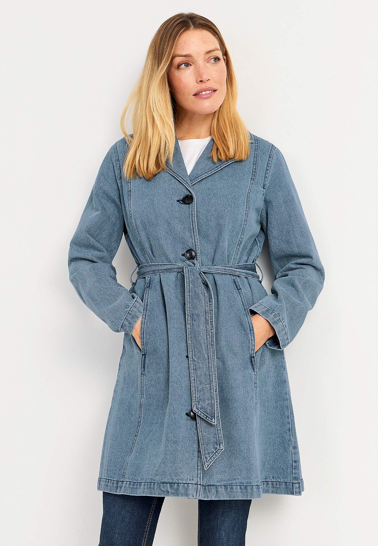 Kåpe i denim med knytebelte