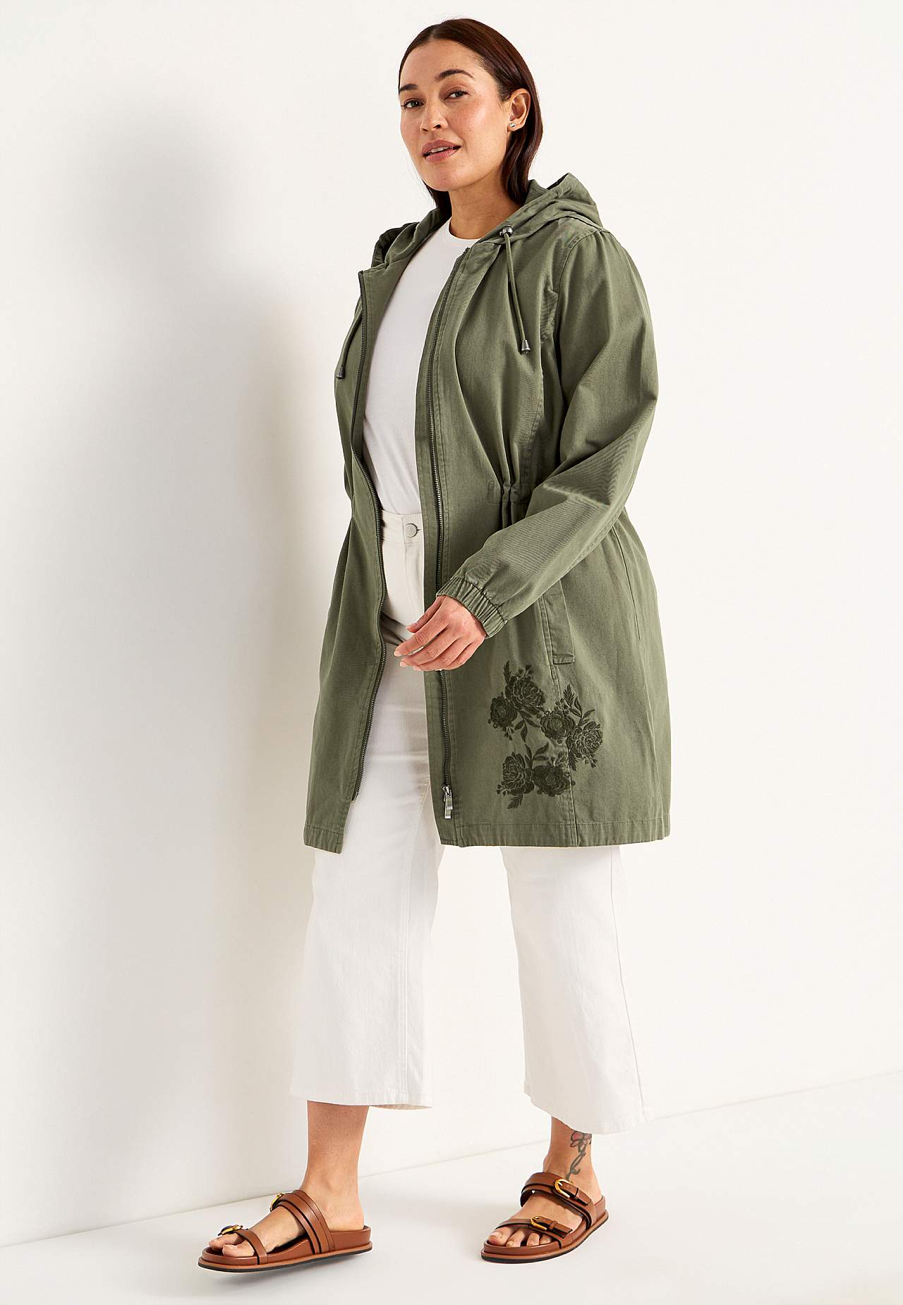 Parkas med broderi