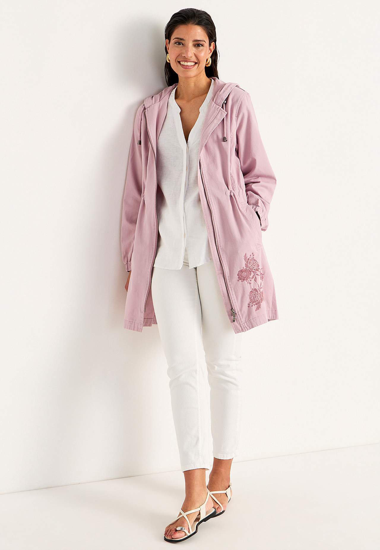Parkas med broderi