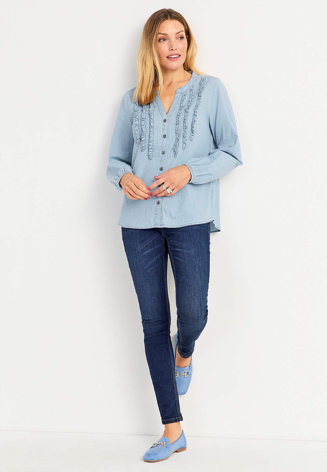 Denimskjorte med volangdetaljer Kristin