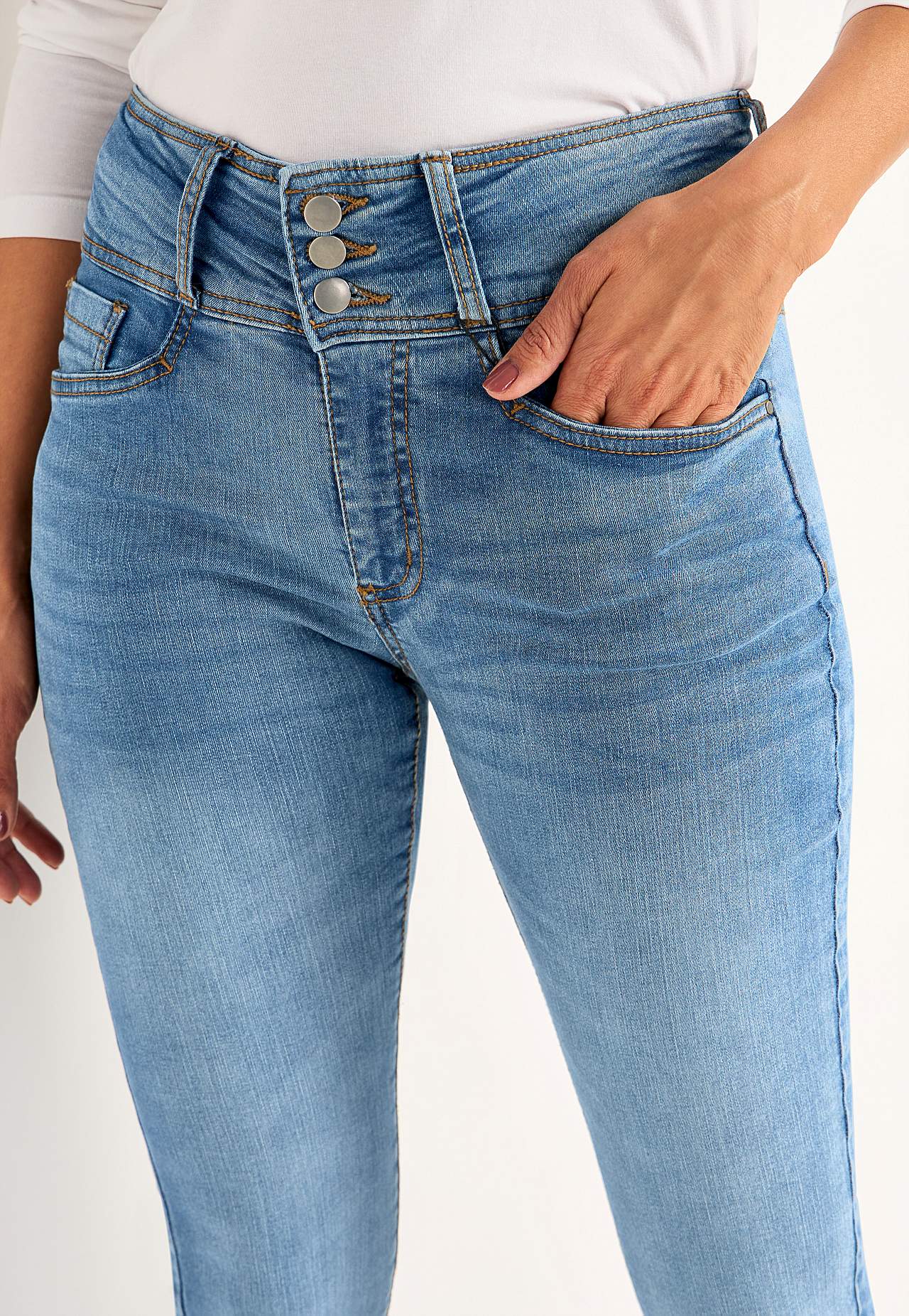 Boot cut jeans med høy midje