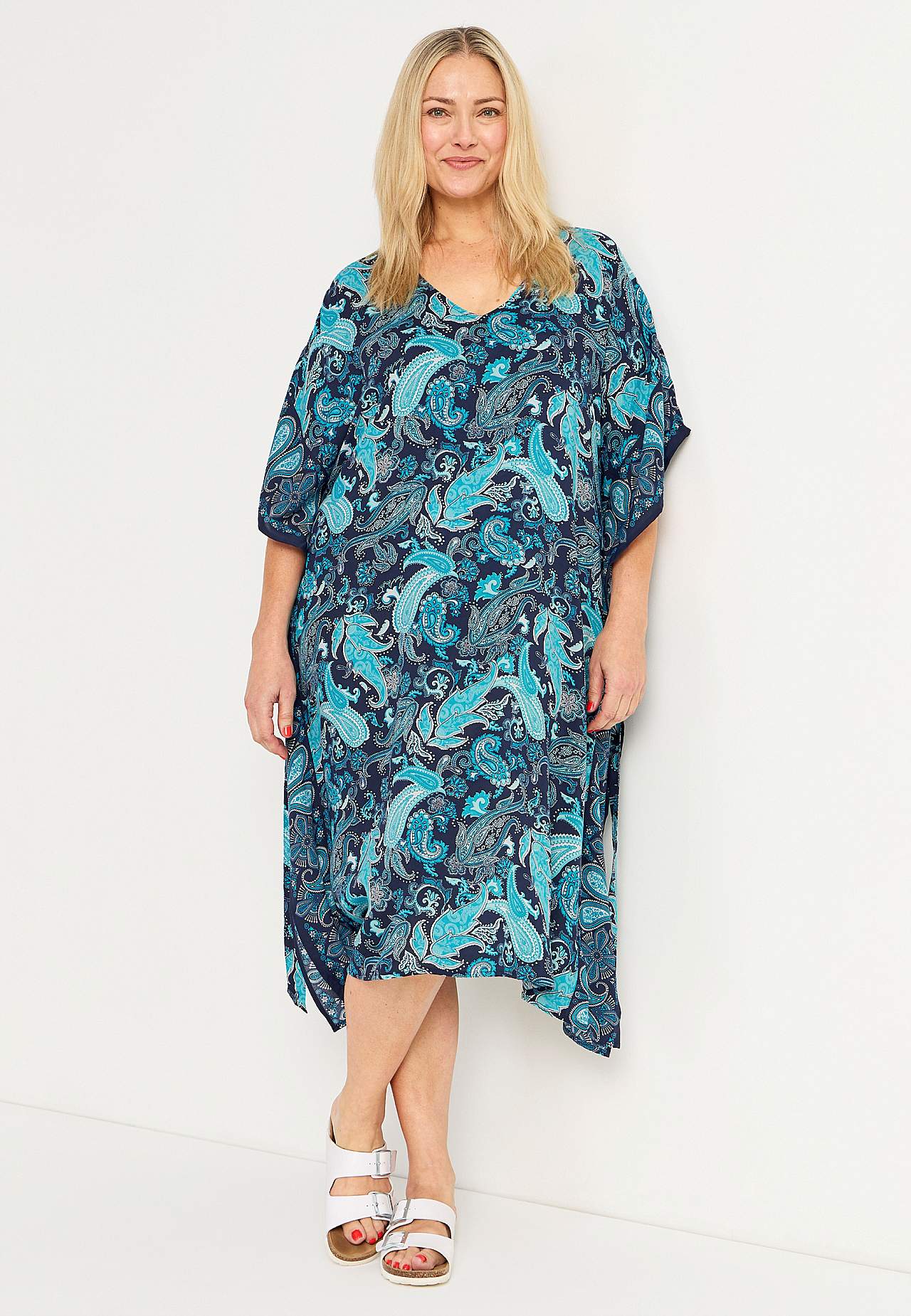 Strandkaftan med knytebelte og et paisleymønster