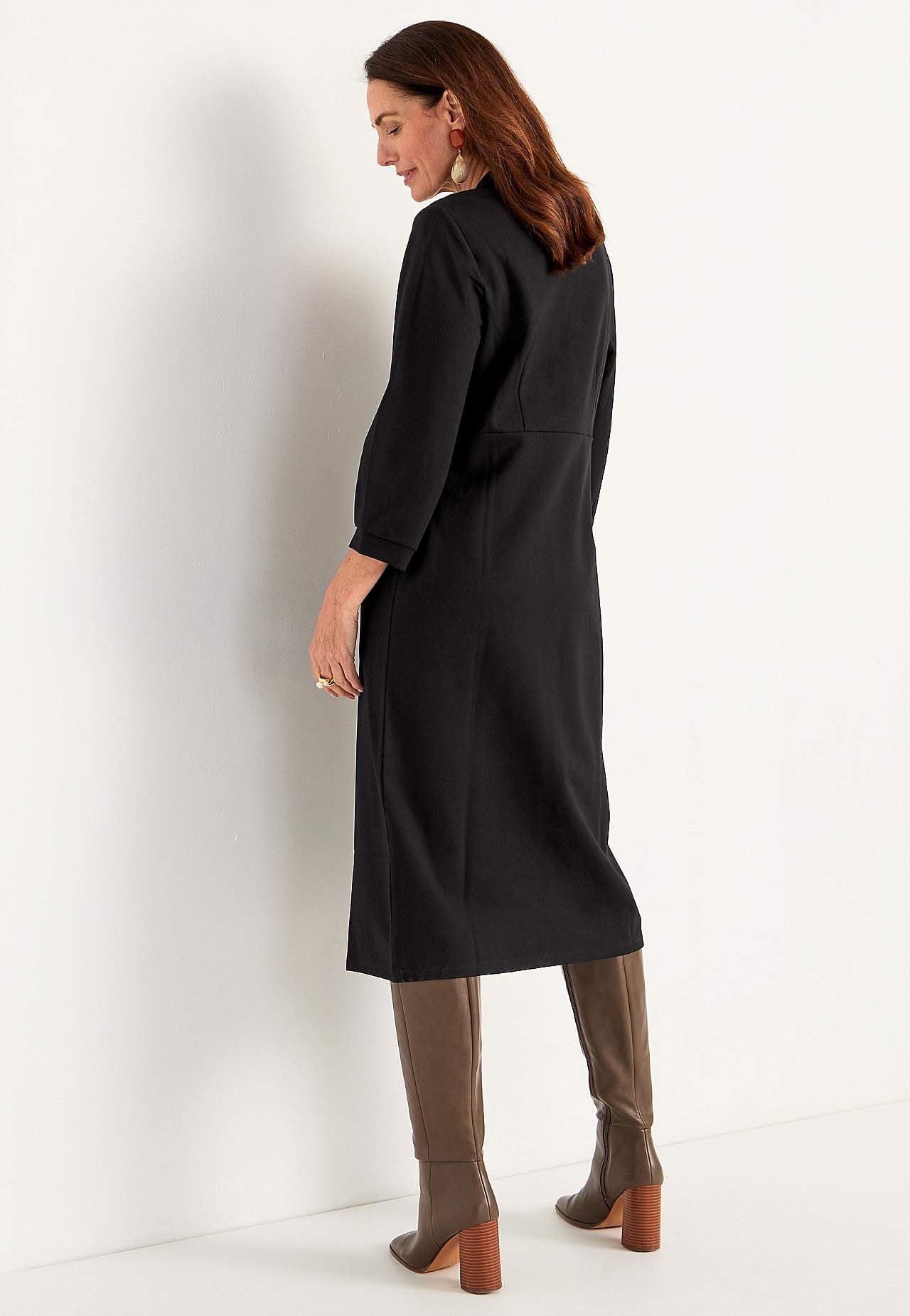 Elegant, v-halset Jersey-kjole