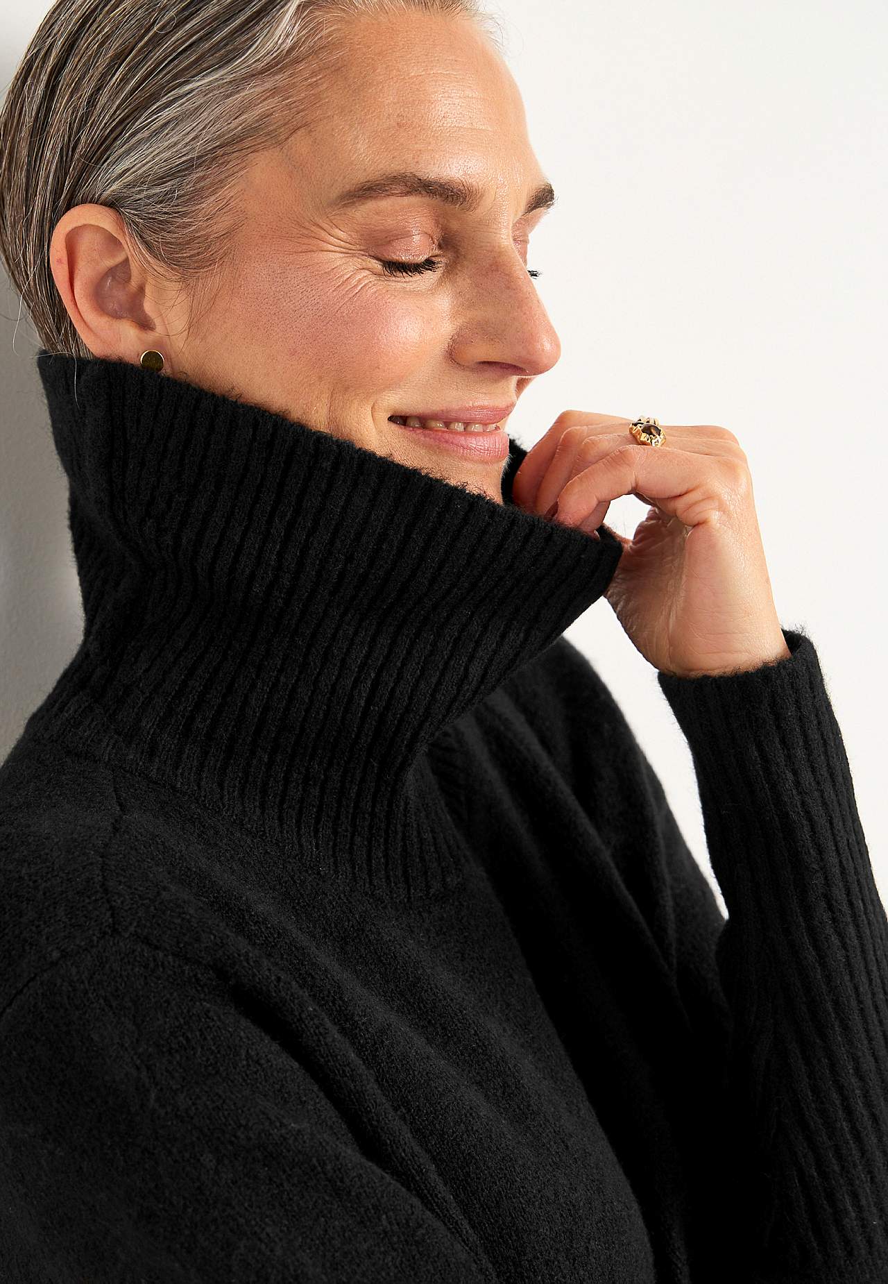 Strikket poloskjorte med innpakket detalj foran