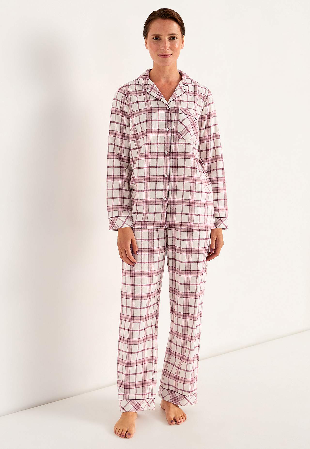 Rutete pyjamas i flanell