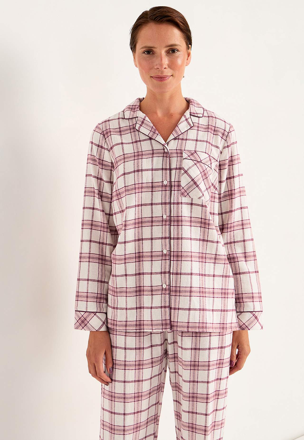 Rutete pyjamas i flanell