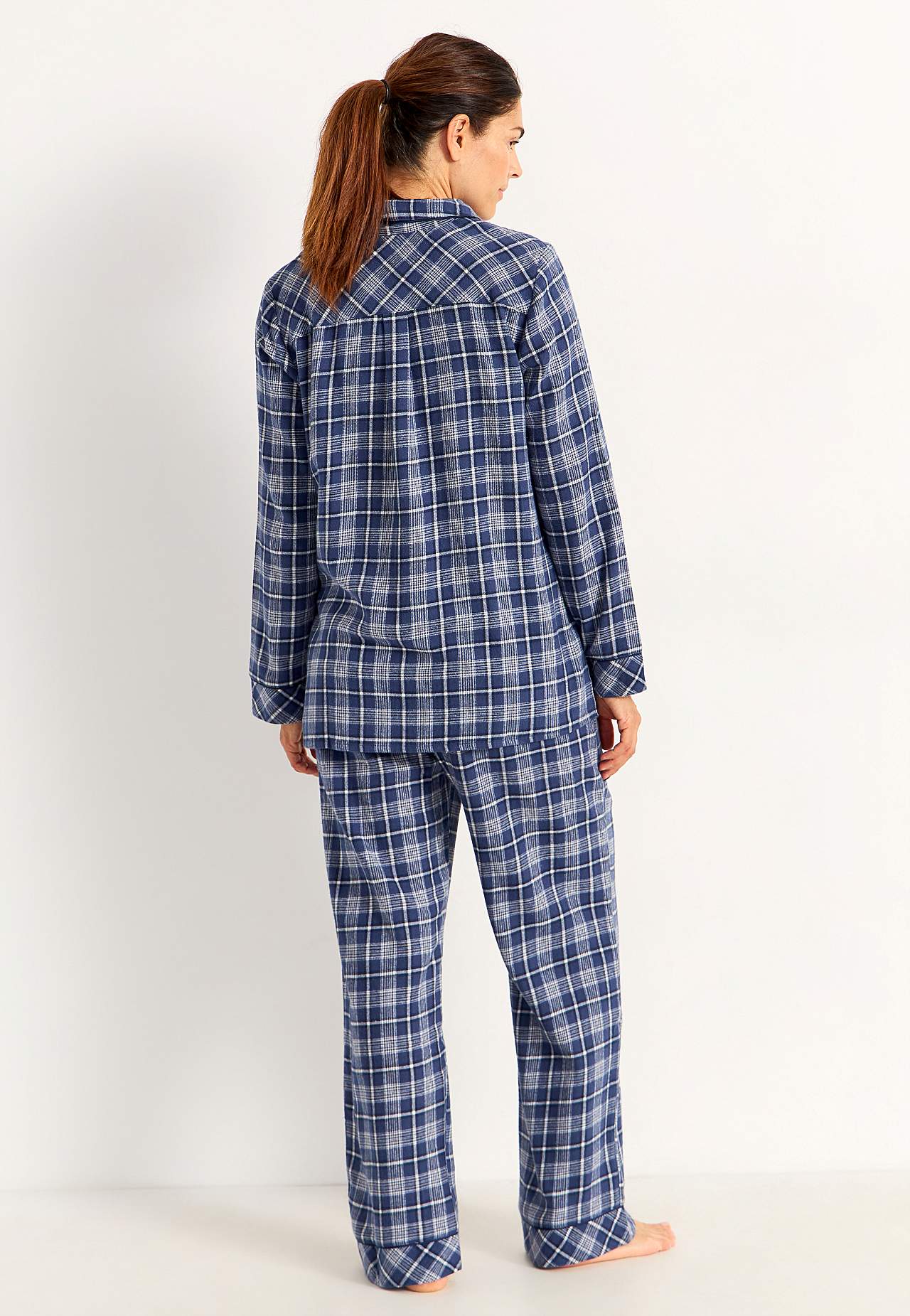 Rutete pyjamas i flanell