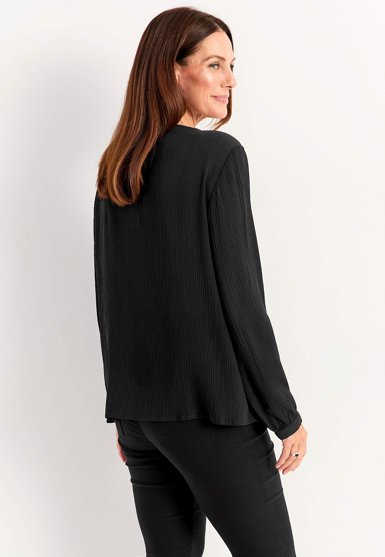 Bluse med crêpe-kvalitet