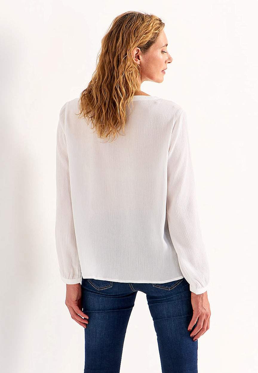 Bluse med crêpe-kvalitet