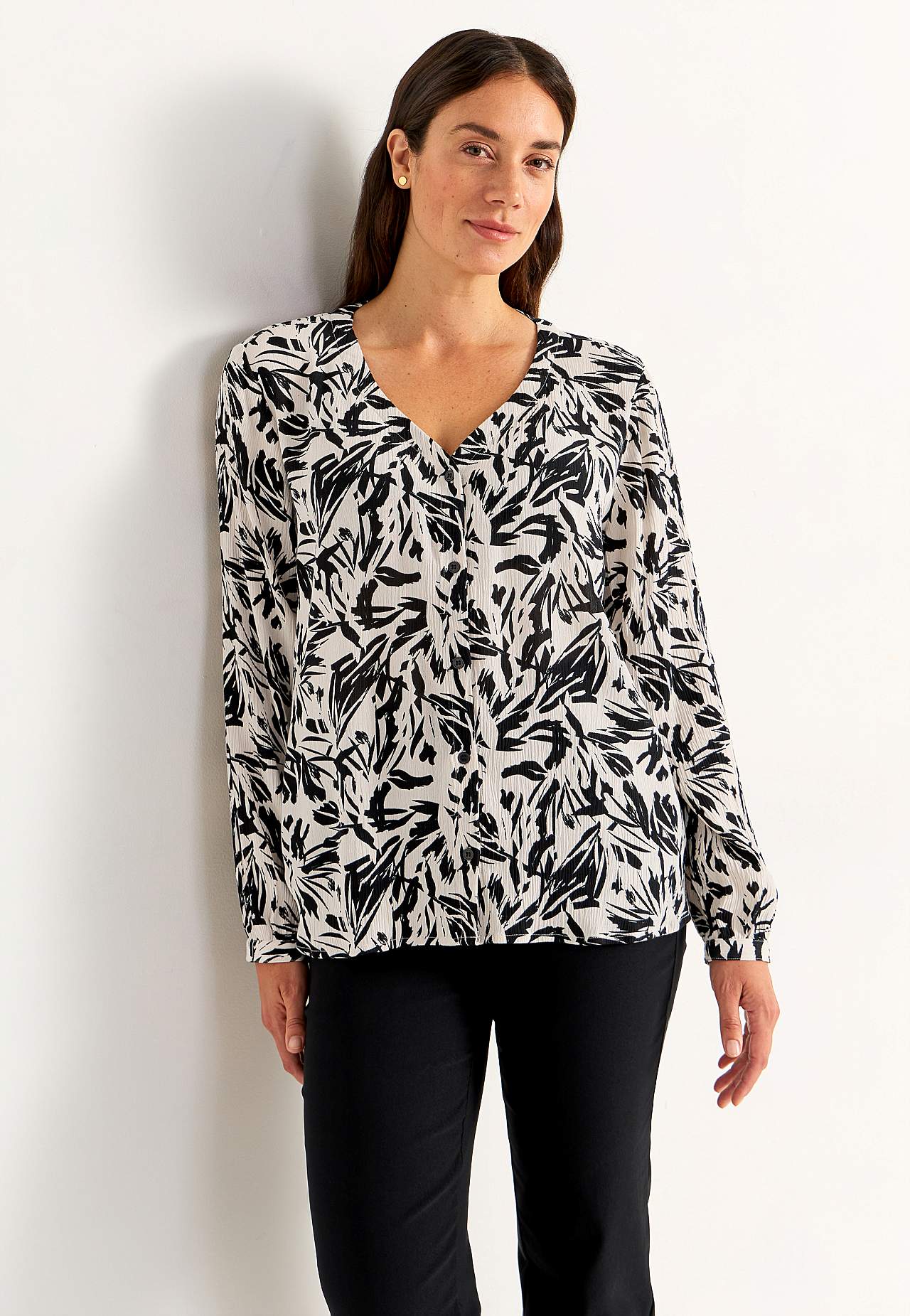 Bluse med crêpe-kvalitet