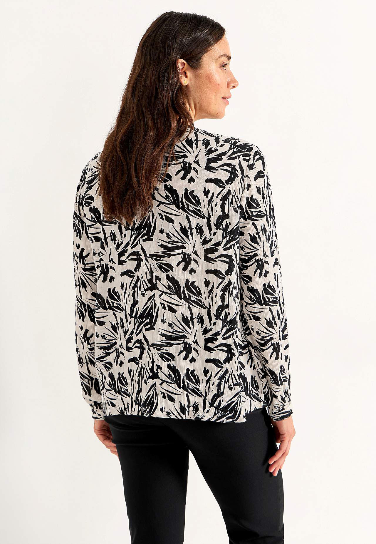 Bluse med crêpe-kvalitet