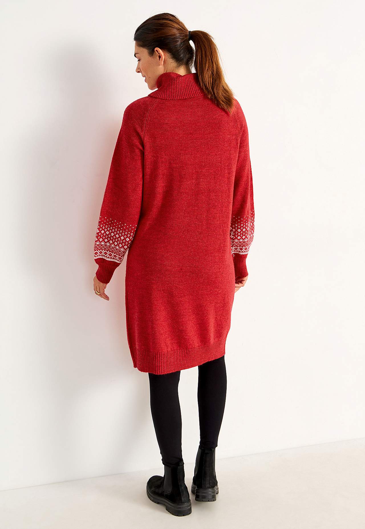 Strikket kjole med jacquard- mønstrede ermer