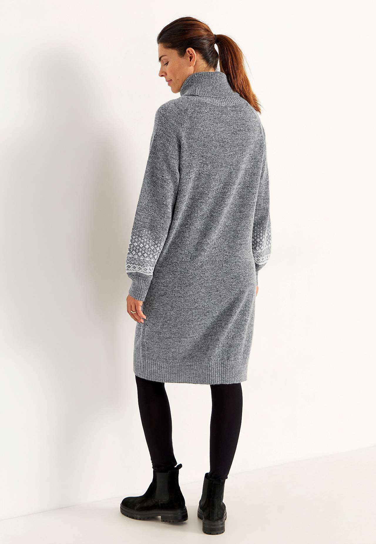 Strikket kjole med jacquard- mønstrede ermer