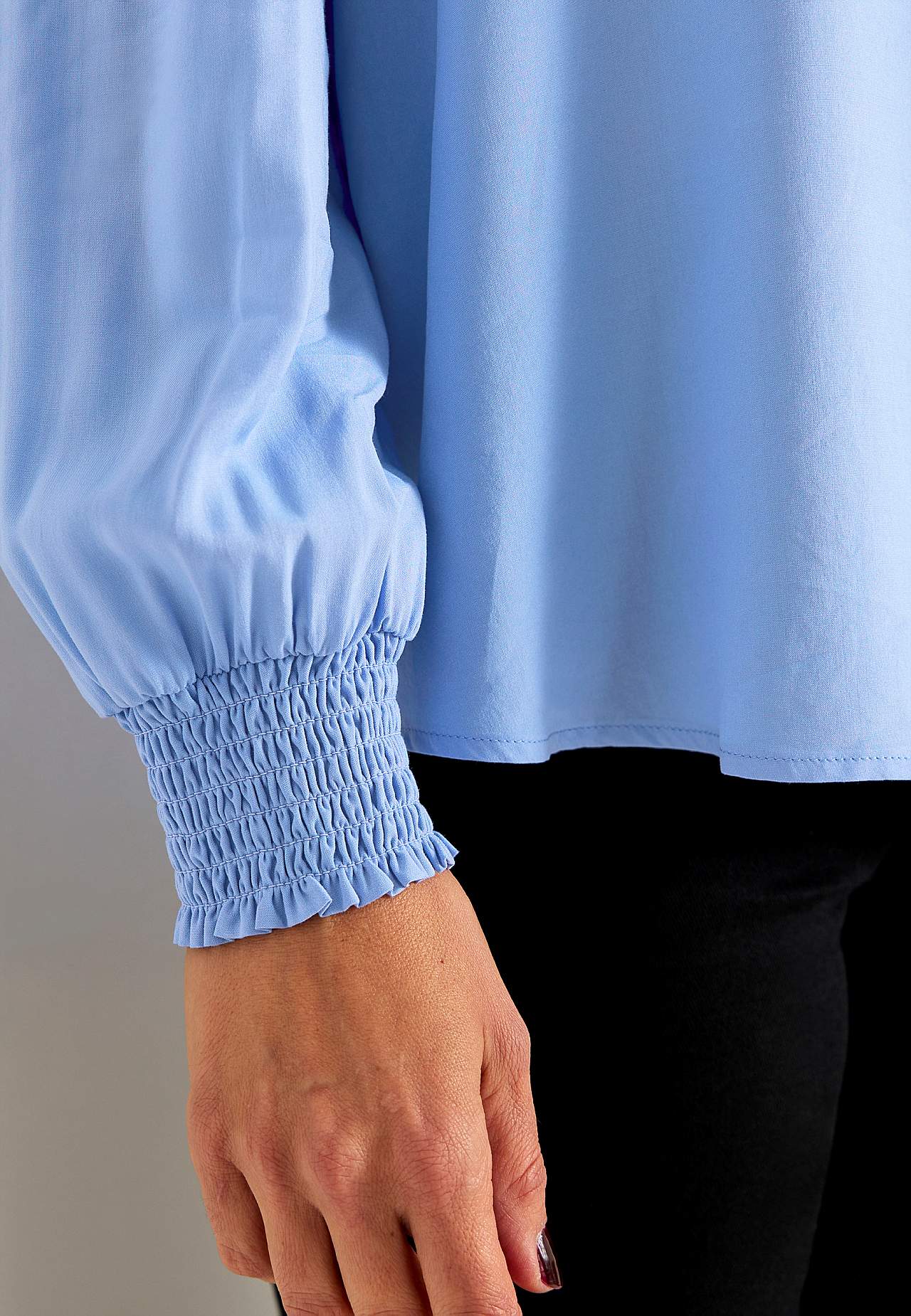 Bluse med vaffelsøm i ermeslutten