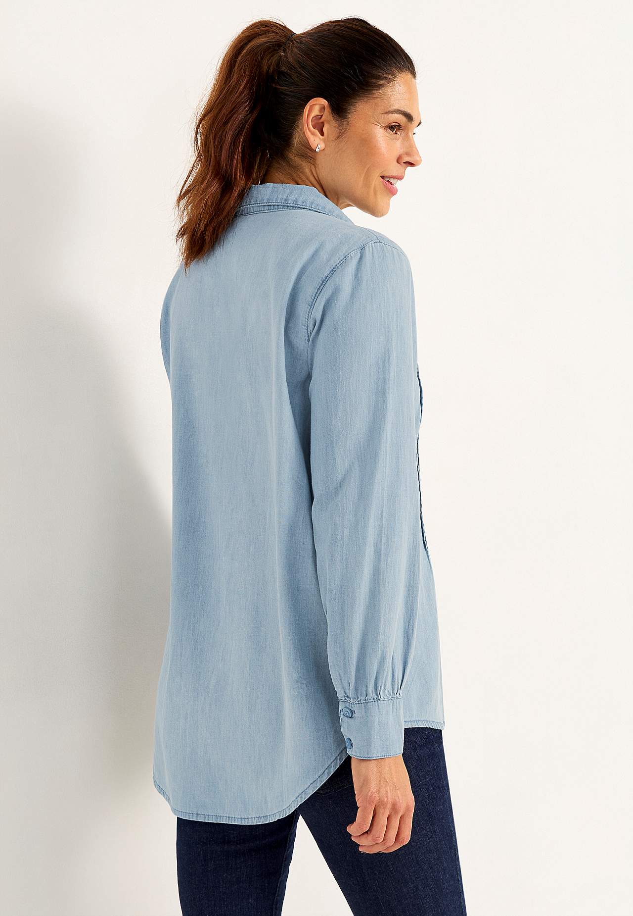 Denimbluse med sydd folder