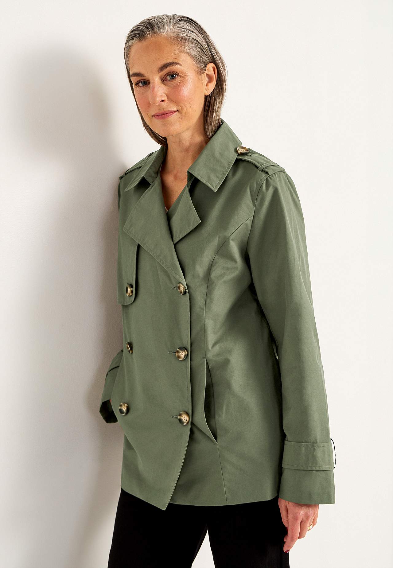 Dobbelbryst, kort trenchcoat