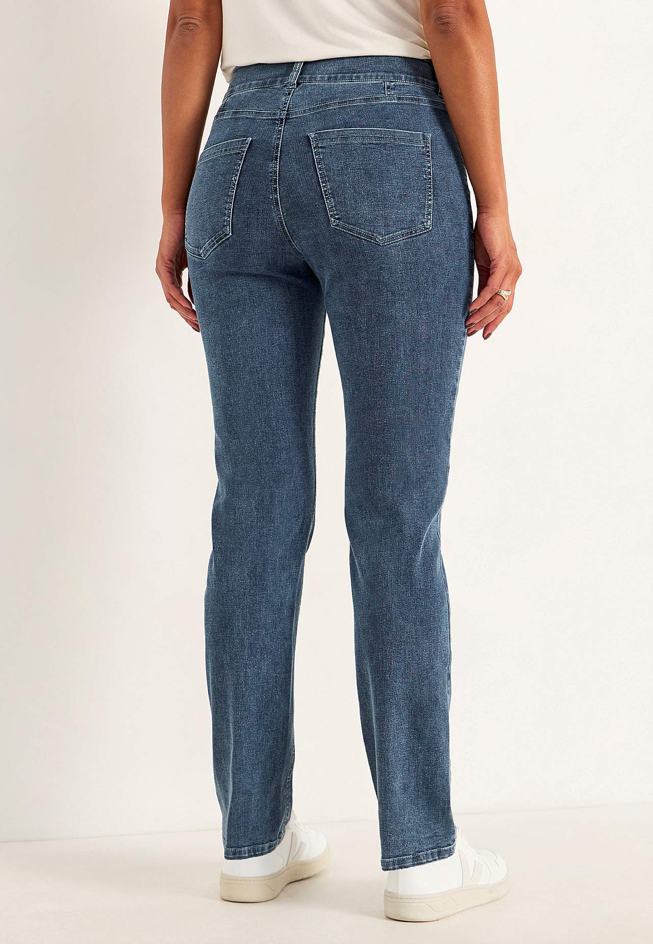 Rette jeans i superstretch denim