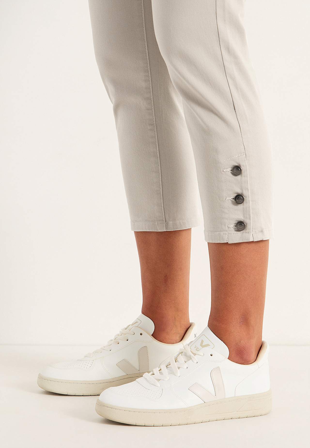 Caprijeans med design med fem lommer