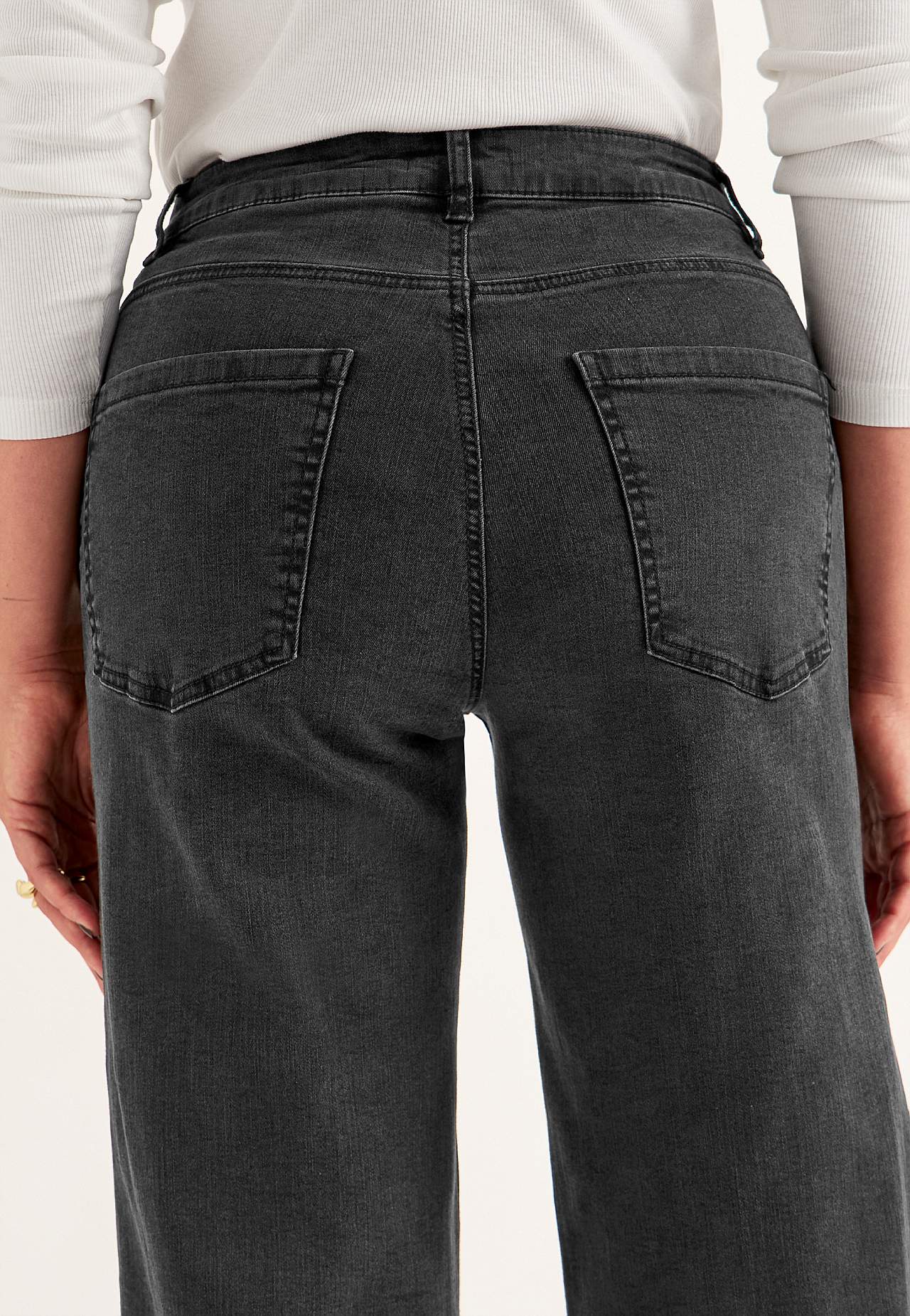 Vide, lange jeans med høy midje Renata
