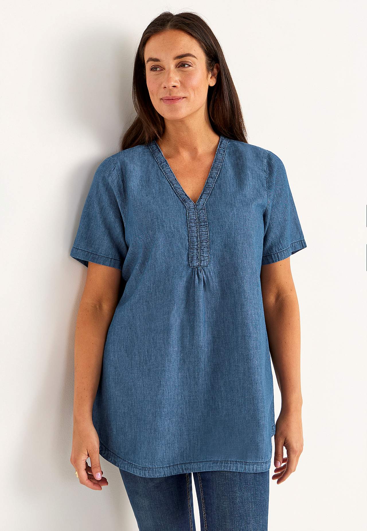 Denimtunika med dekorativ v-hals