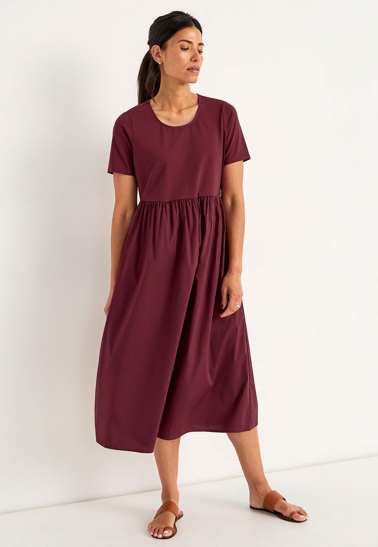 Kjole i poplin og tricot