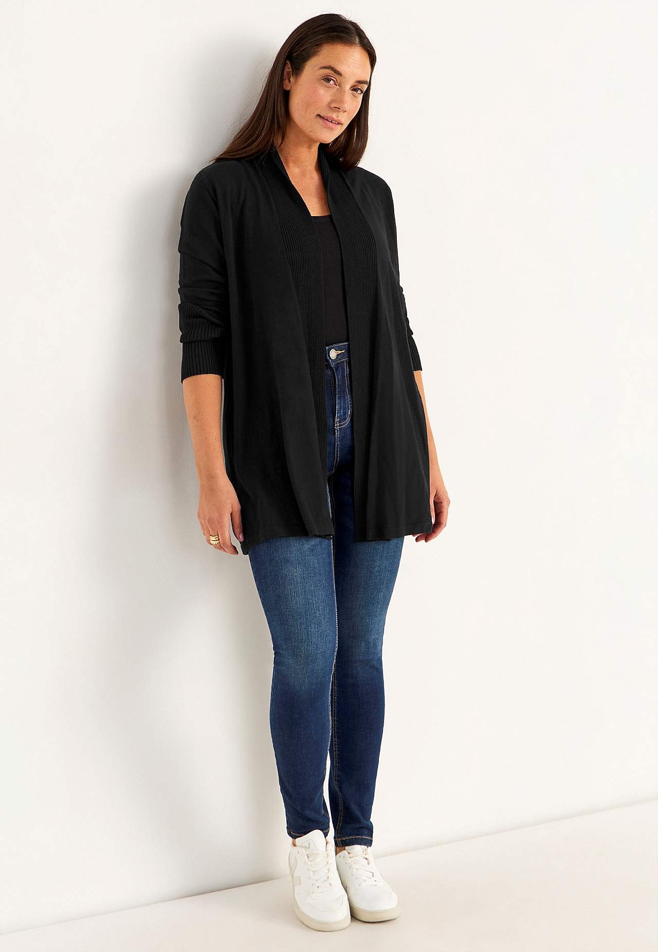 Finstrikket cardigan