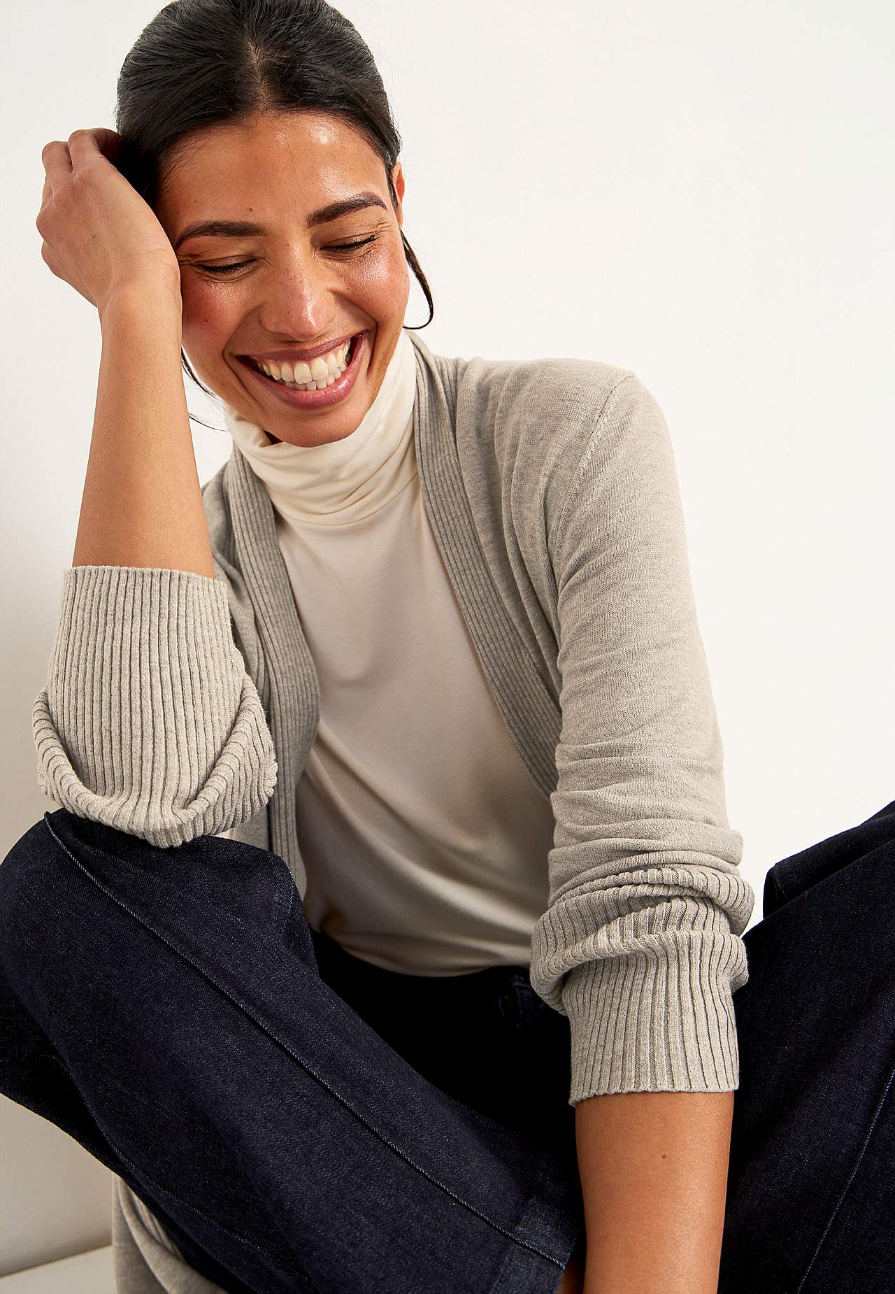 Finstrikket cardigan