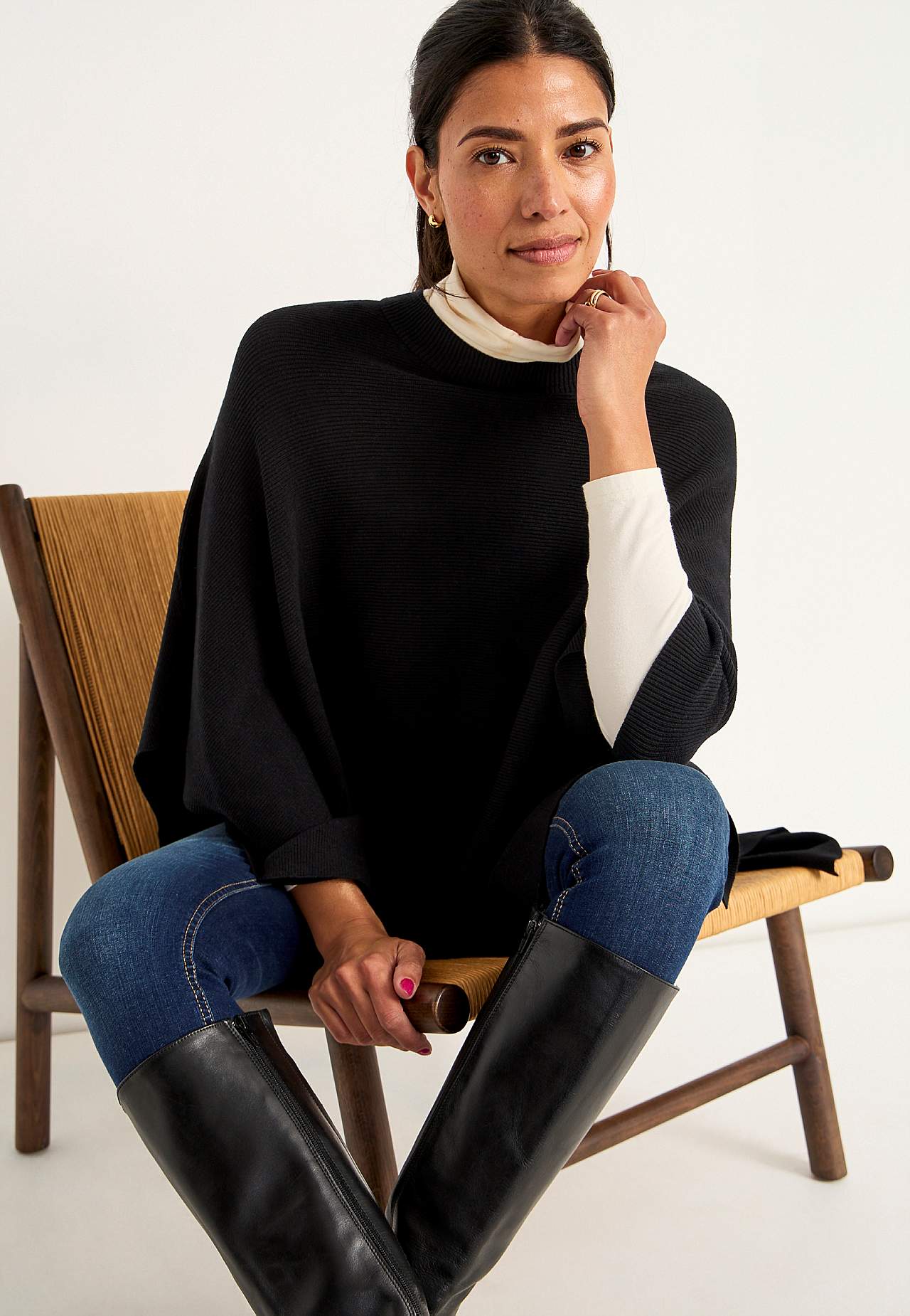 Finstrikket poncho