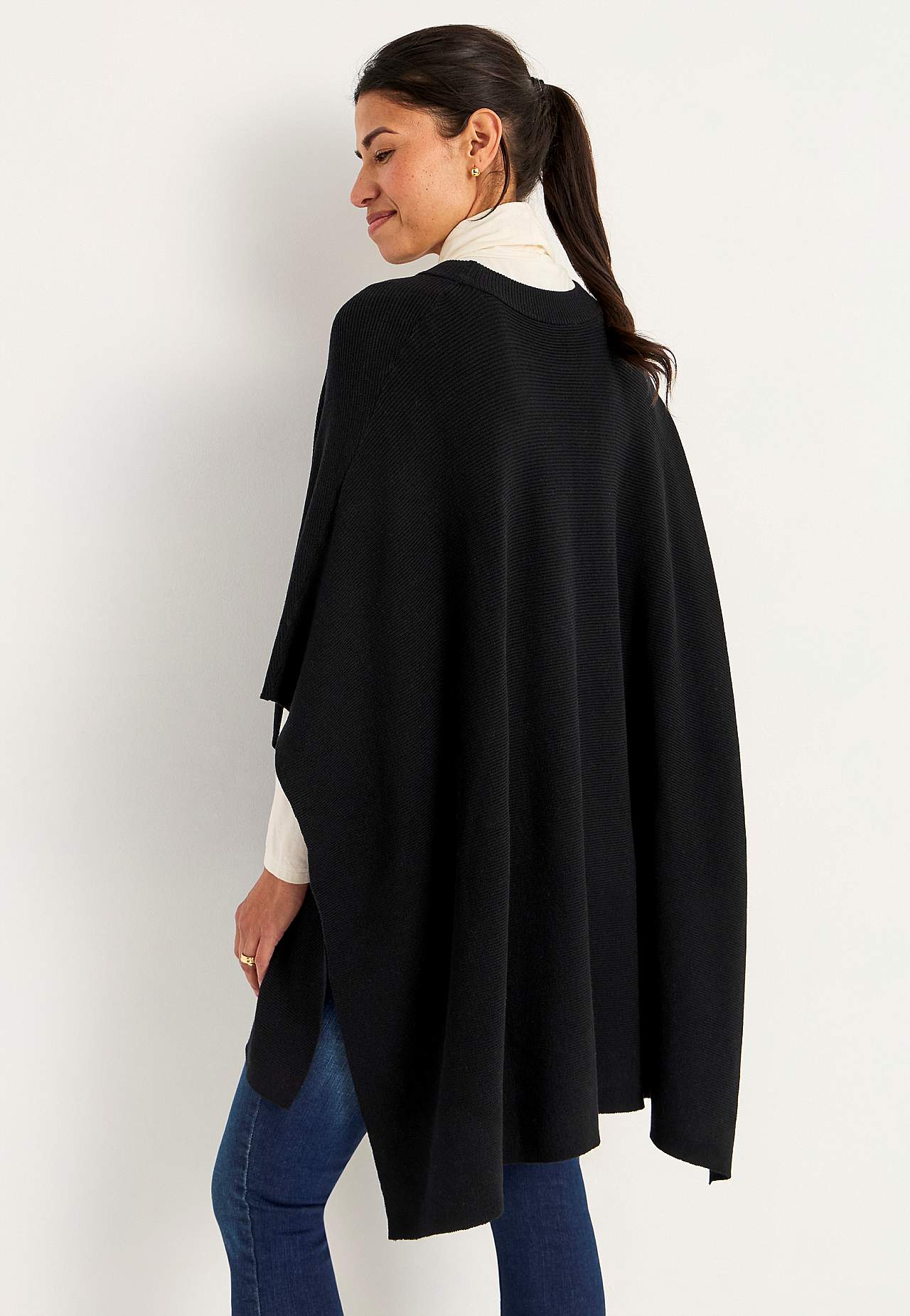 Finstrikket poncho