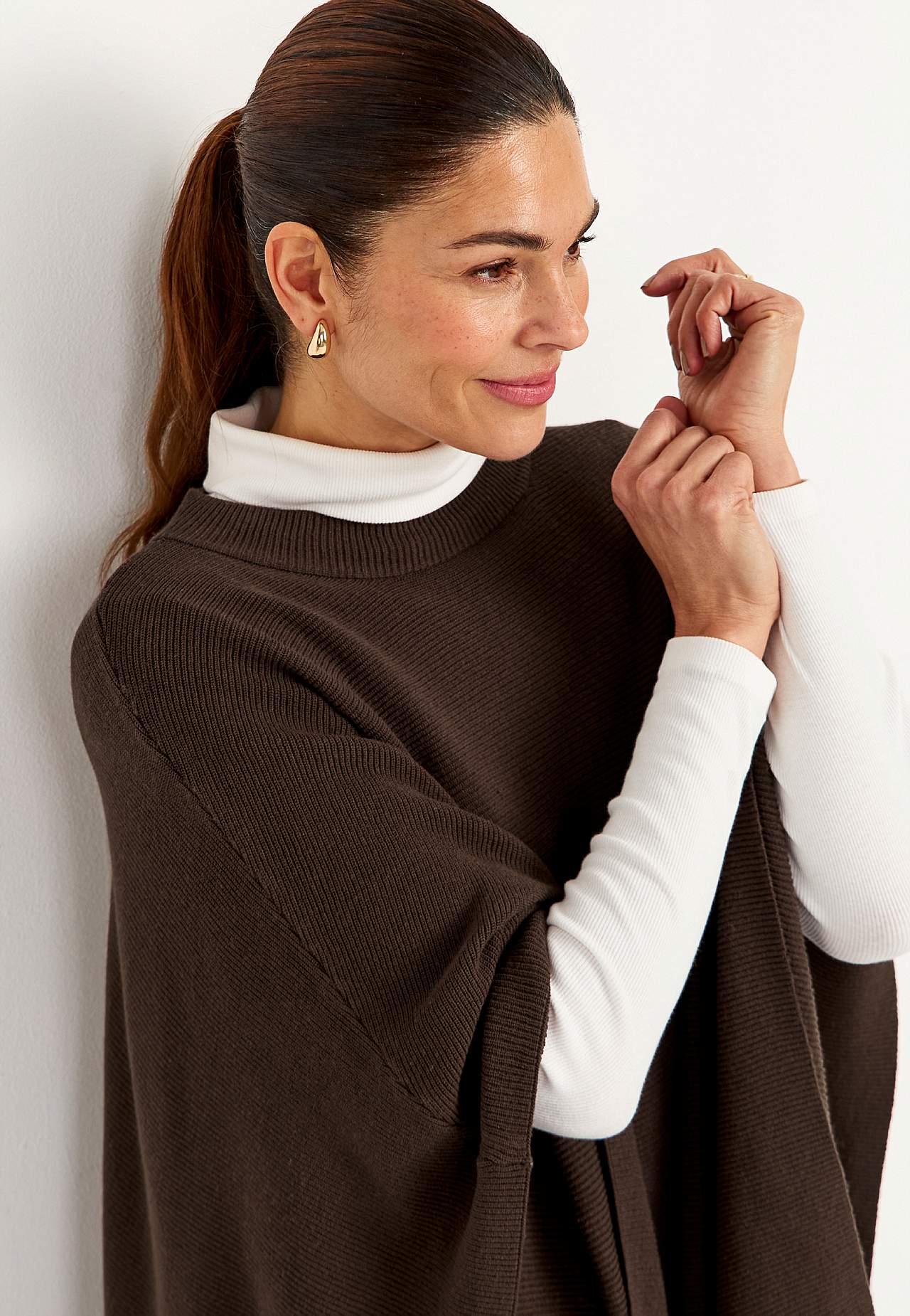 Finstrikket poncho
