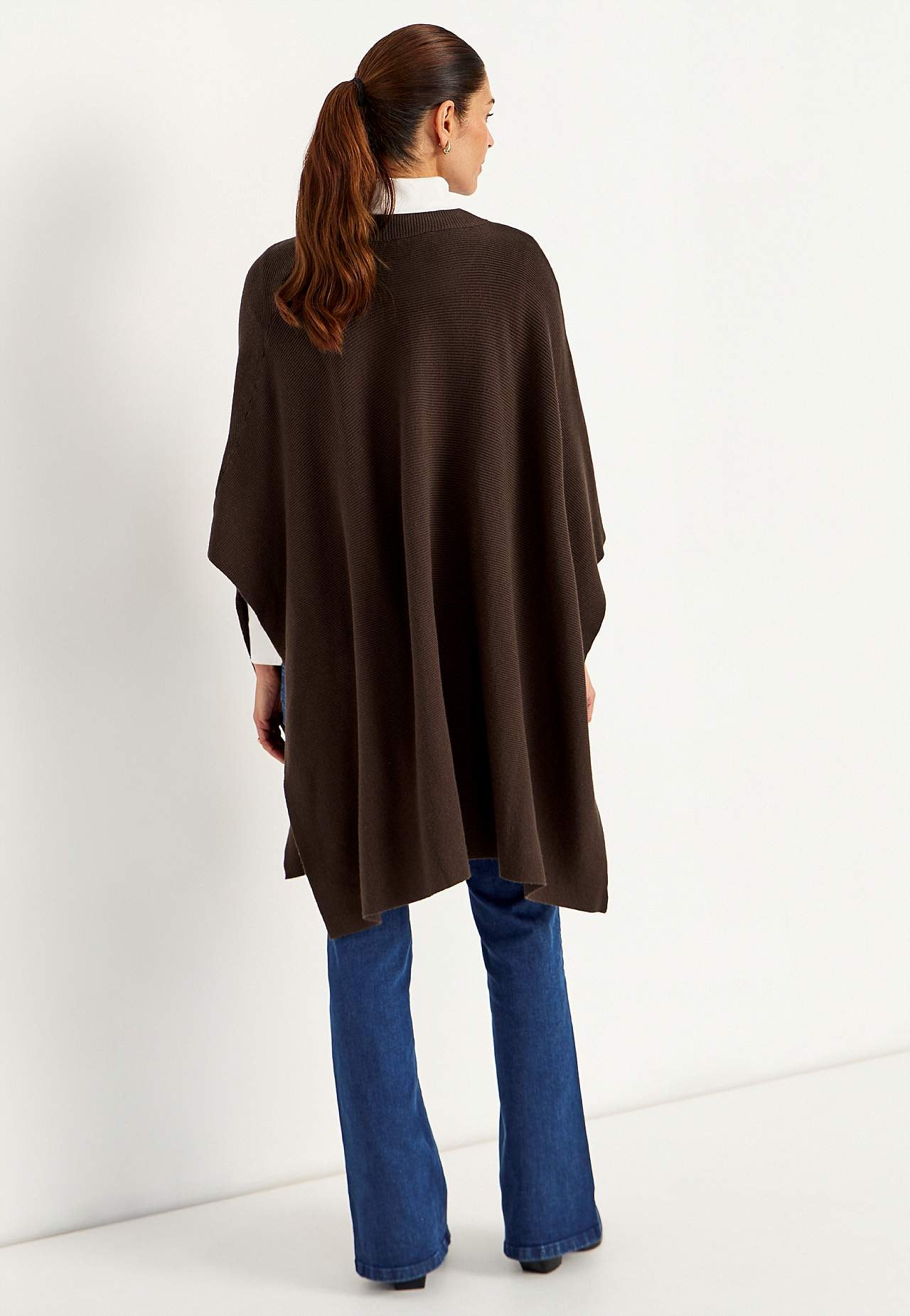 Finstrikket poncho