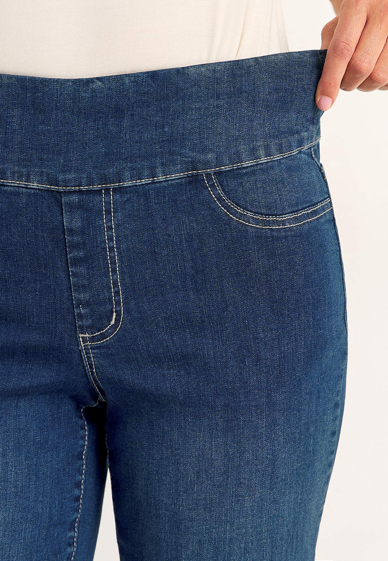 Jeans med høy elastisk midje