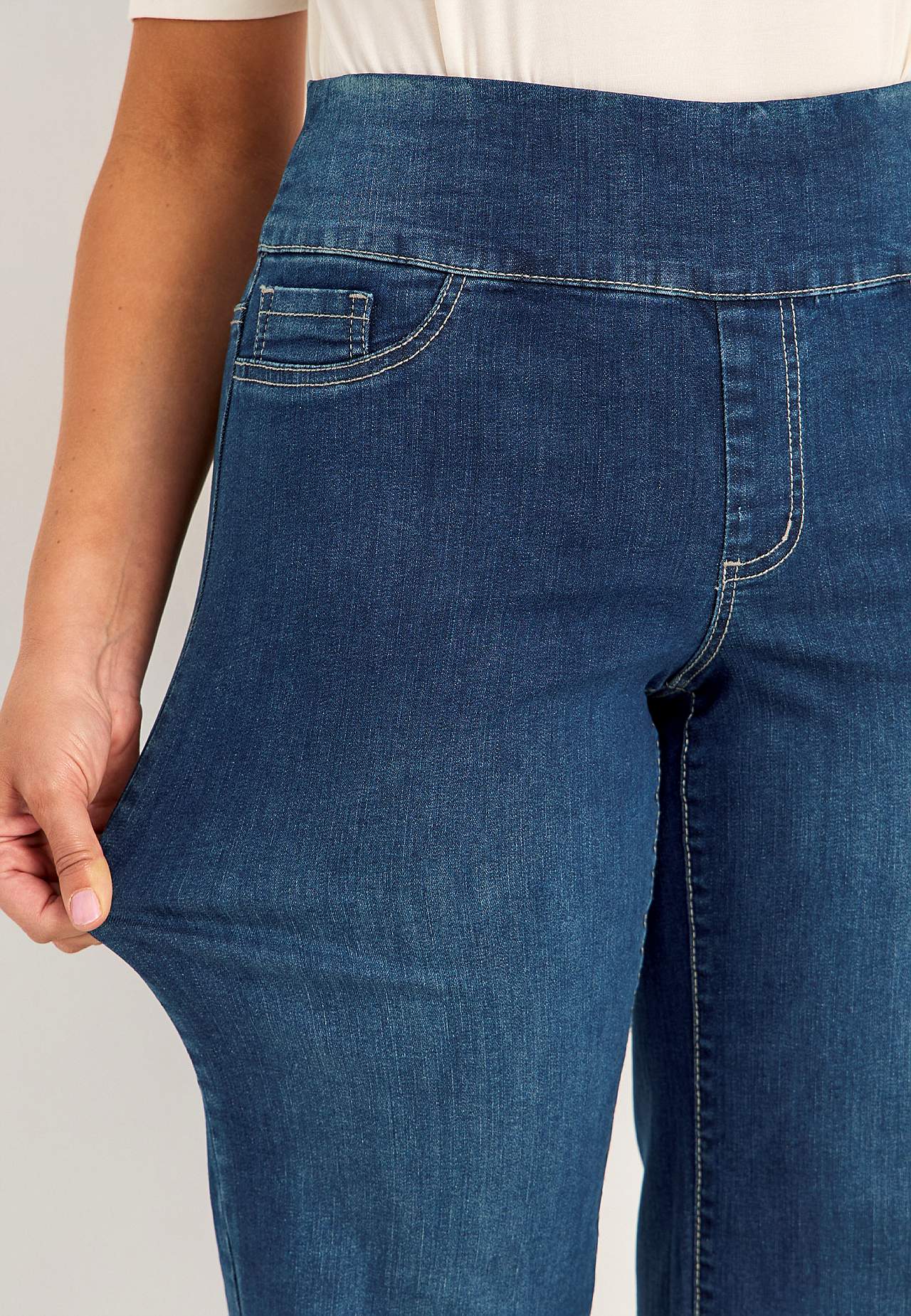 Jeans med høy elastisk midje