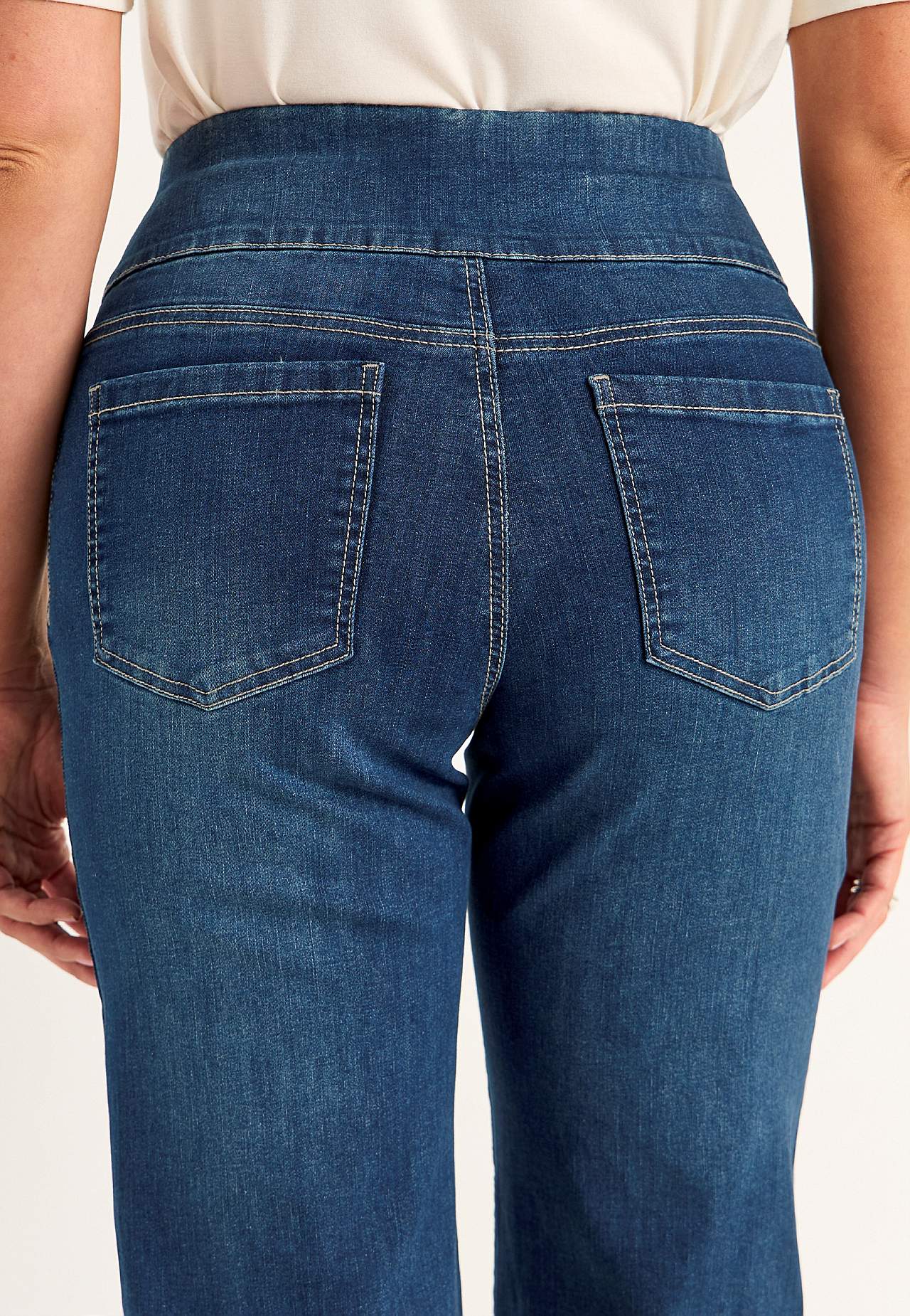 Jeans med høy elastisk midje